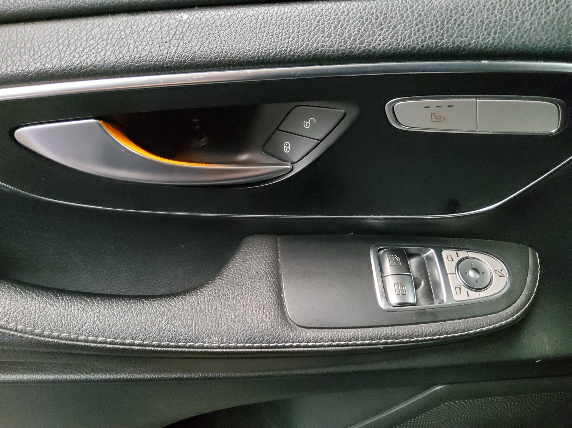 Mercedes-Benz V 250 d Avantgarde 8-Sitze Leder Navi LED AHK 9