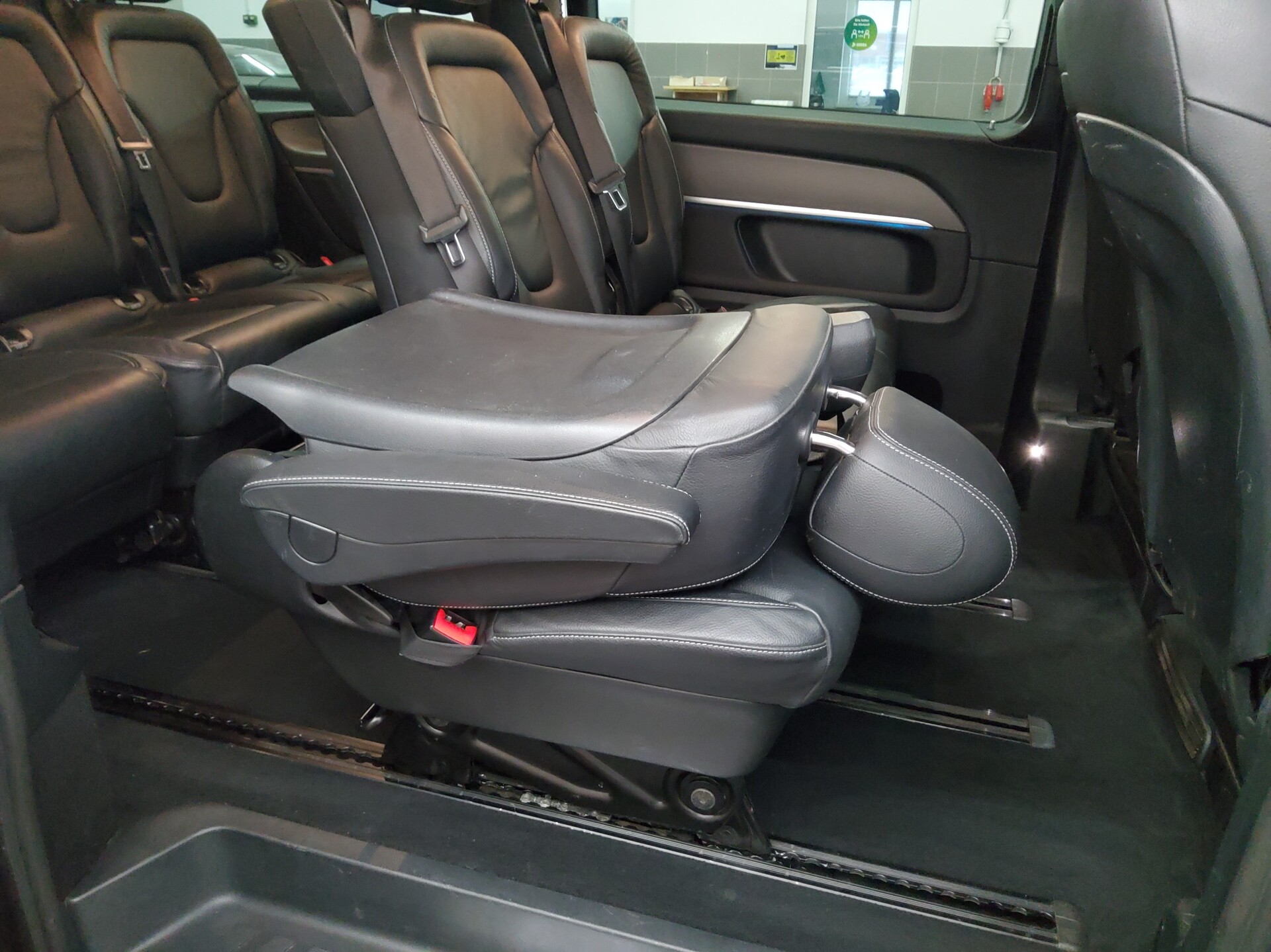 Mercedes-Benz V 250 d Avantgarde 8-Sitze Leder Navi LED AHK 12