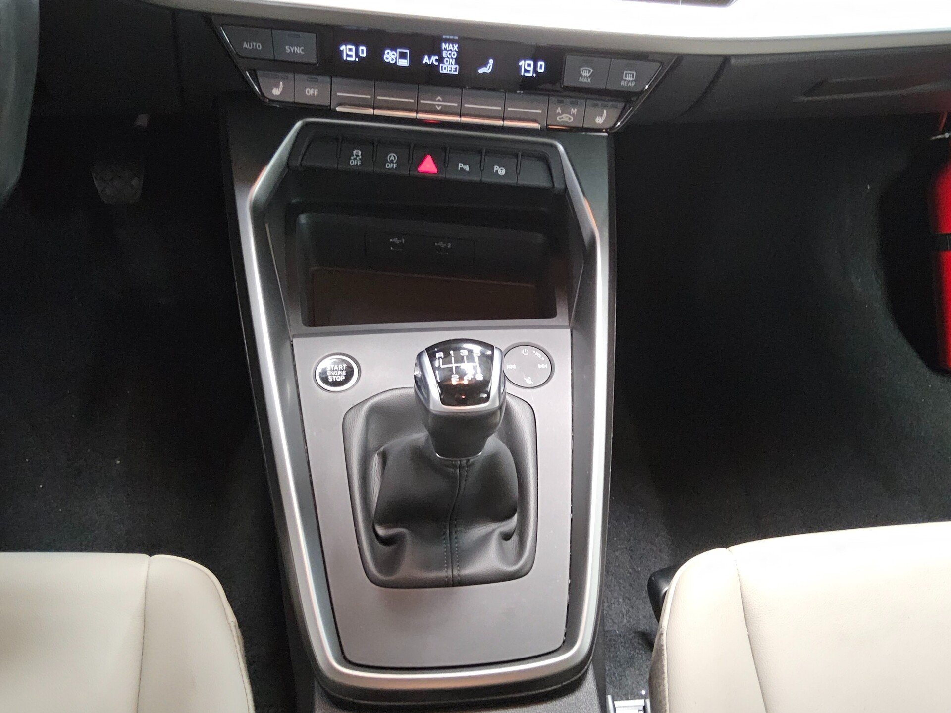 Audi A3 Sportback 30 TFSI Leder Navi LED vc 6
