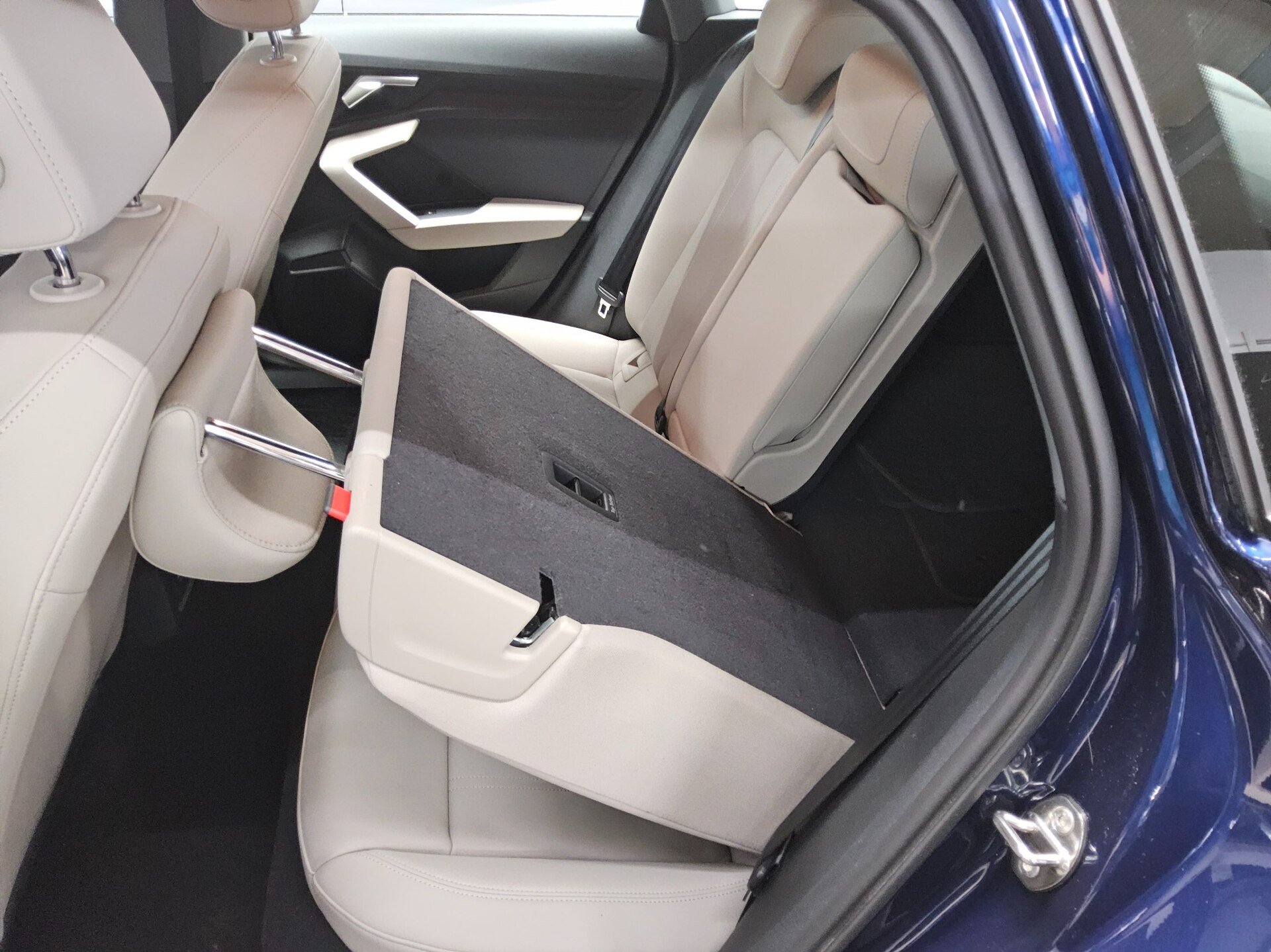 Audi A3 Sportback 30 TFSI Leder Navi LED vc 13