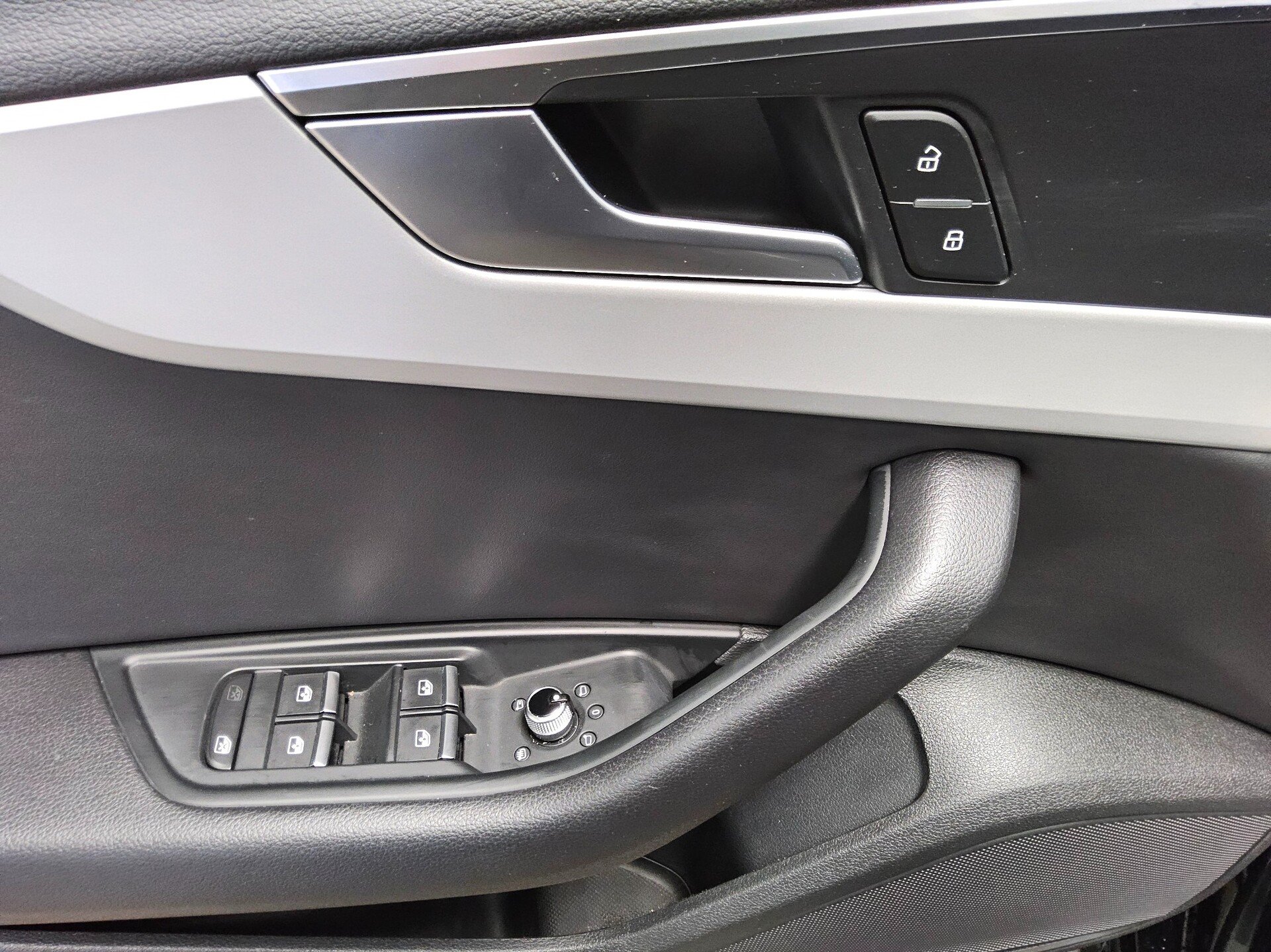 Audi A4 Avant 35 TDI advanced Leder Navi LED Tempomat 9