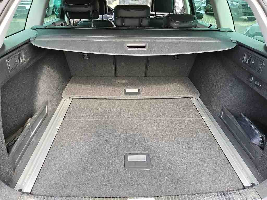 Volkswagen Passat Variant 2.0 TDI Elegance Navi AID Matrix 10