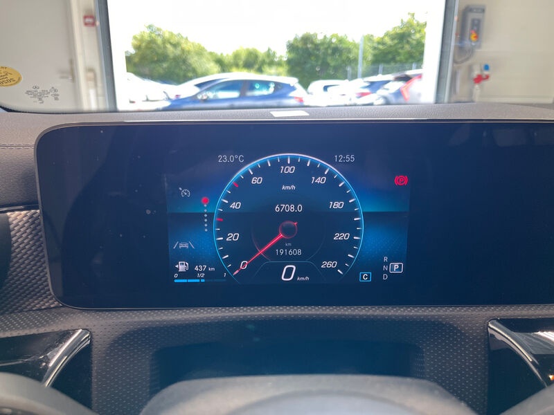 Mercedes-Benz CLA 220 SB d Progressive NAVI KLIMAAUT SHZ RFK LED 7