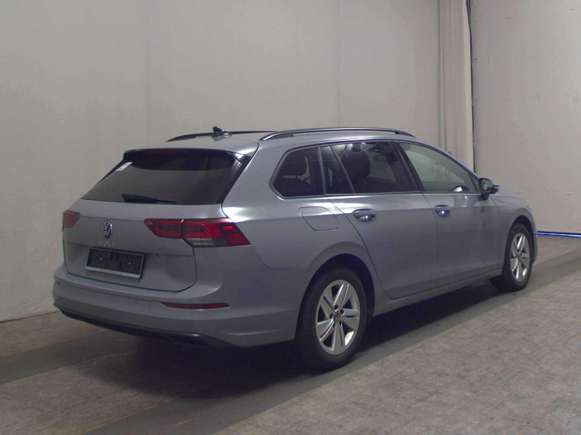 Volkswagen Golf-8 Var. 2.0 TDI Life Navi LED AID Shz RFK 4