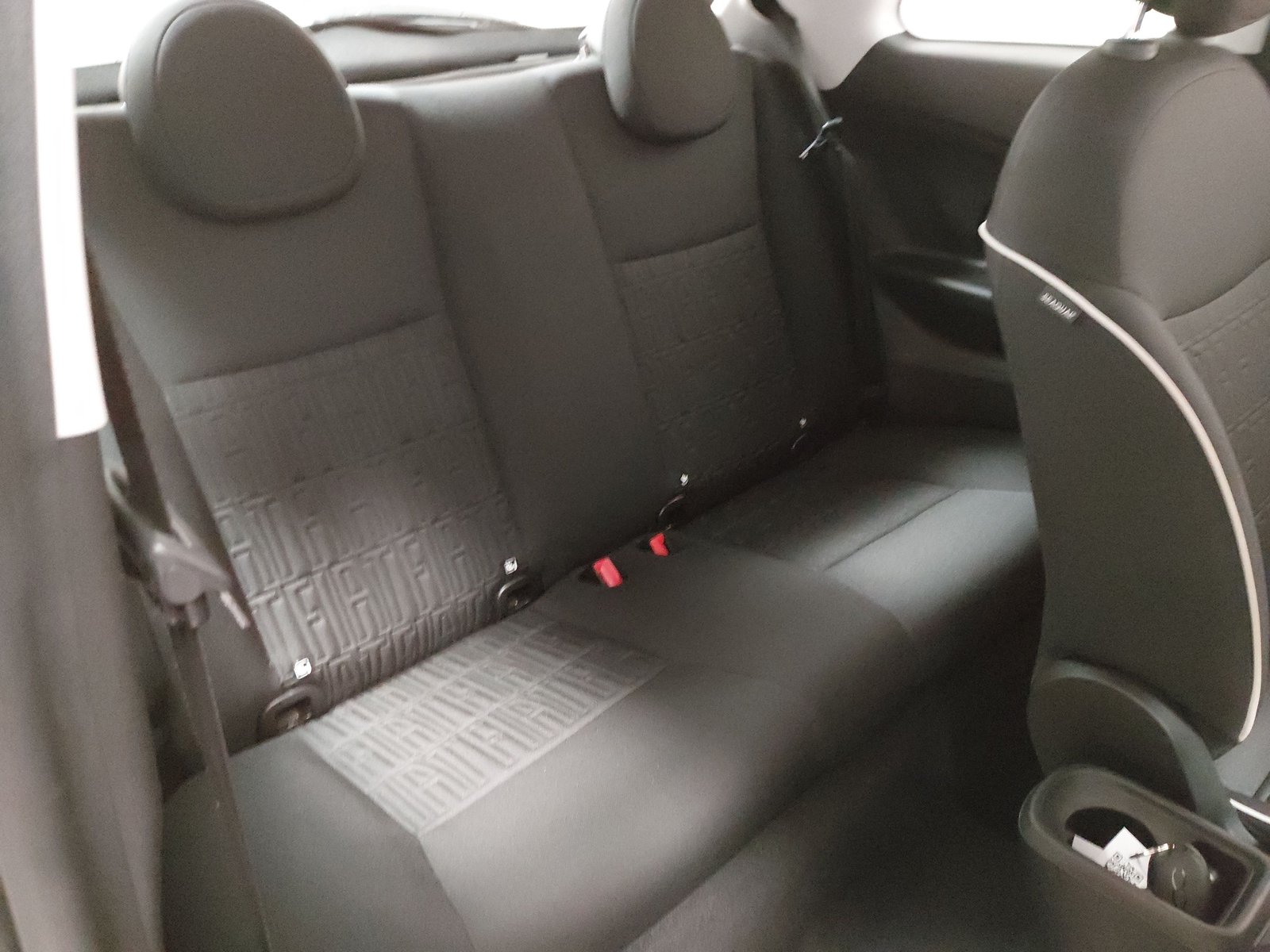 Fiat 500 NAVI CARPLAY KLIMAAUT LED AMBIENTE 12