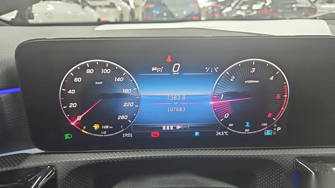 Mercedes-Benz A 200 Progressive NAVI KLIMAAUT LED RADIO TEMPO 7