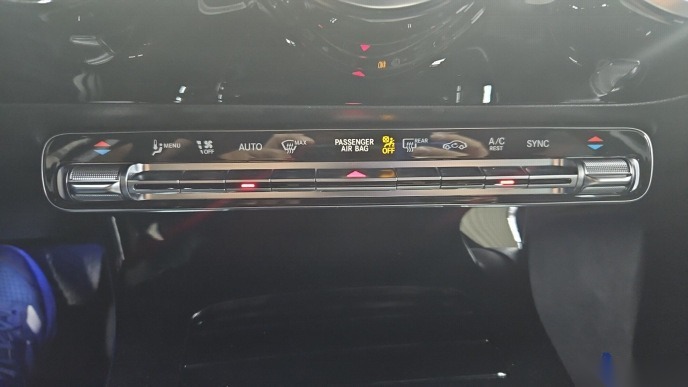 Mercedes-Benz A 200 Progressive NAVI KLIMAAUT LED RADIO TEMPO 10