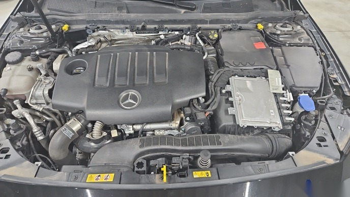 Mercedes-Benz A 200 Progressive NAVI KLIMAAUT LED RADIO TEMPO 11