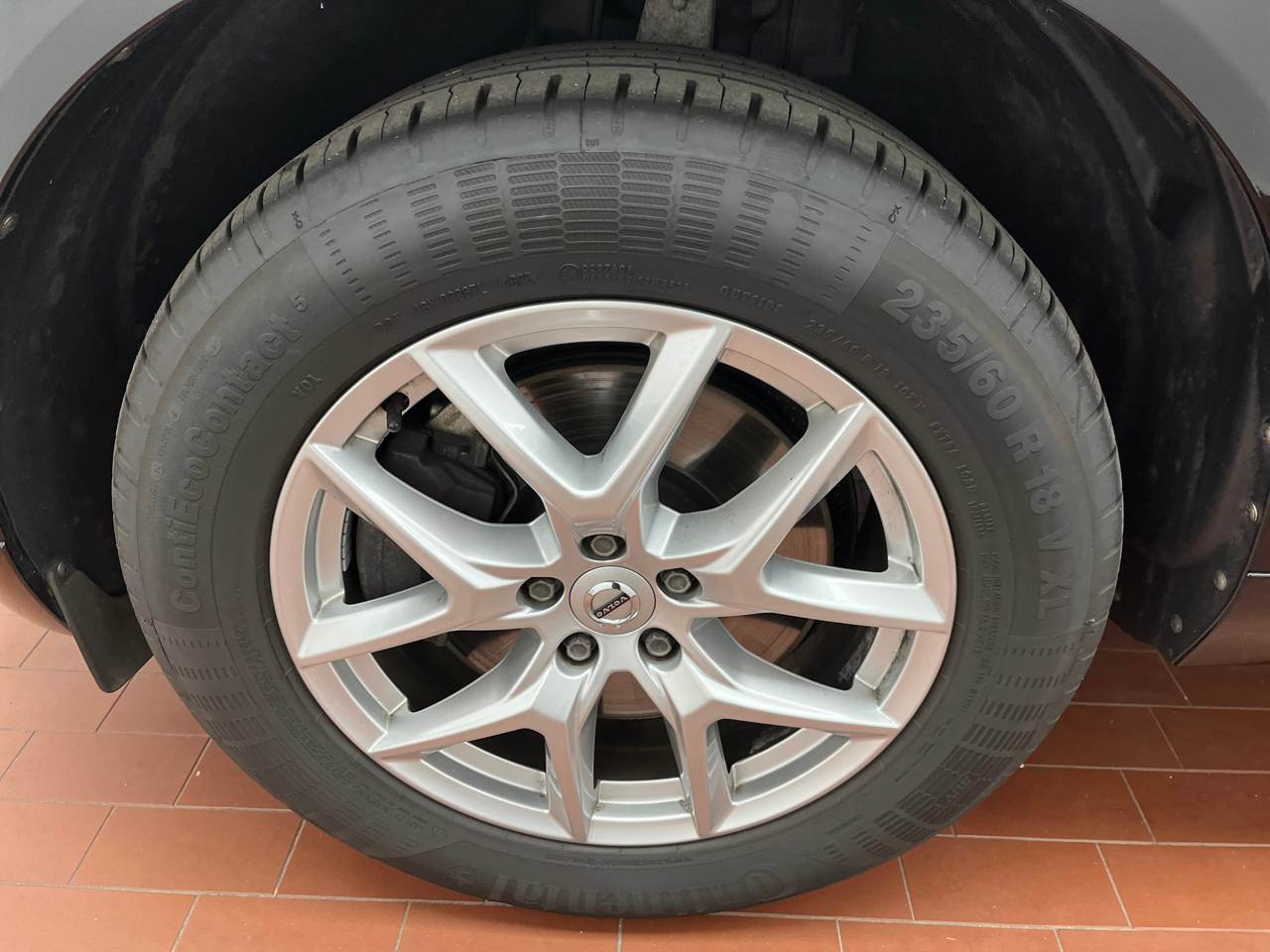 Volvo XC60 B4 D Momentum Pro Navi LED Leder Pano AHK 12