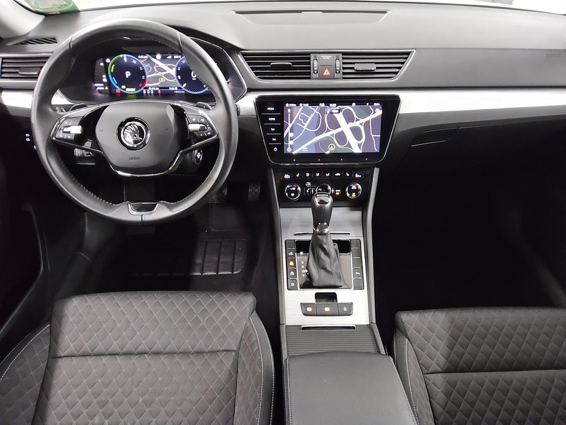 Skoda Superb Kombi 1.4 TSI iV Ambition Navi LED AID 5