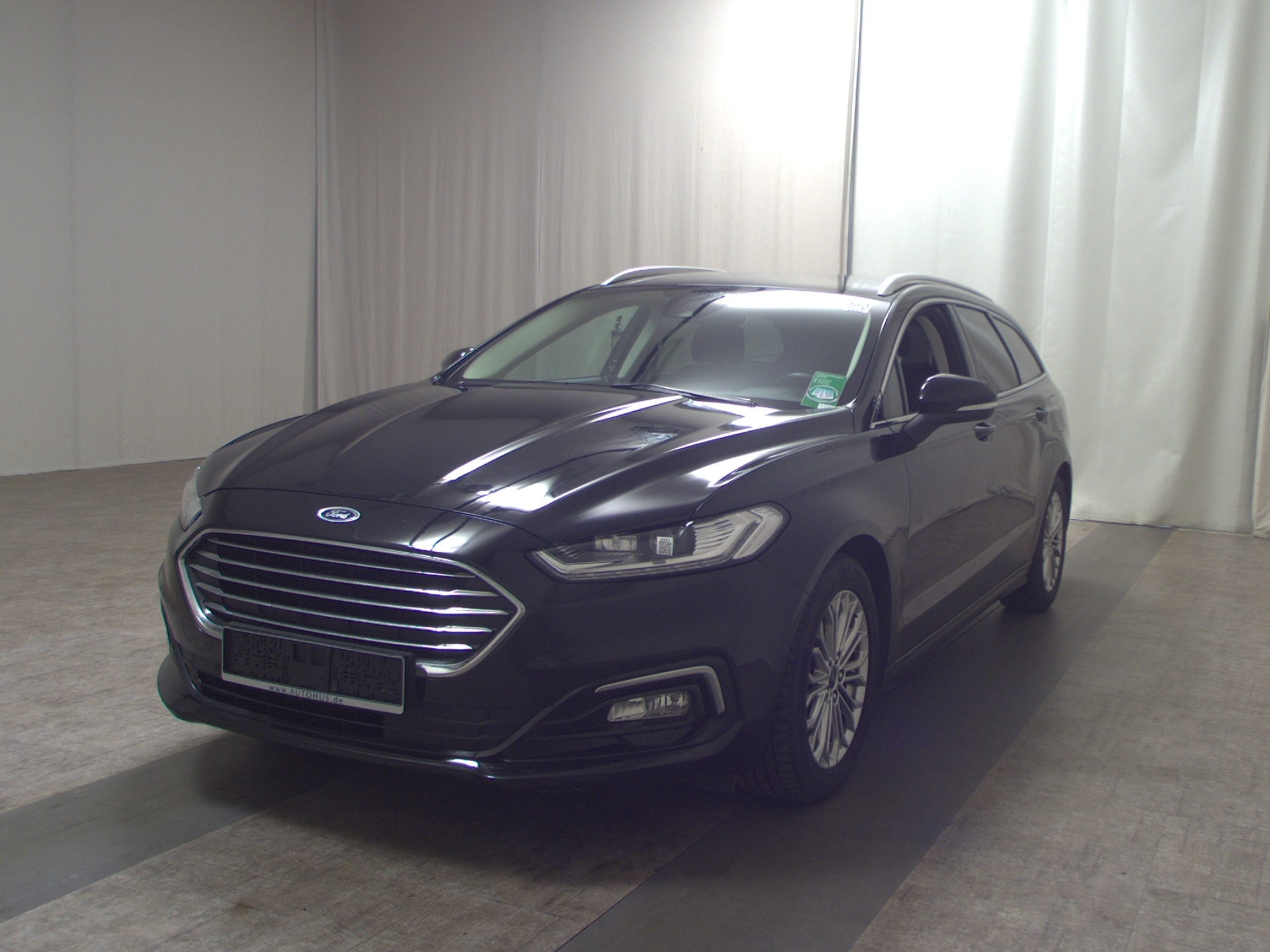 Ford Mondeo Turnier 2.0 EB Titanium Navi LED AHK RfK 2