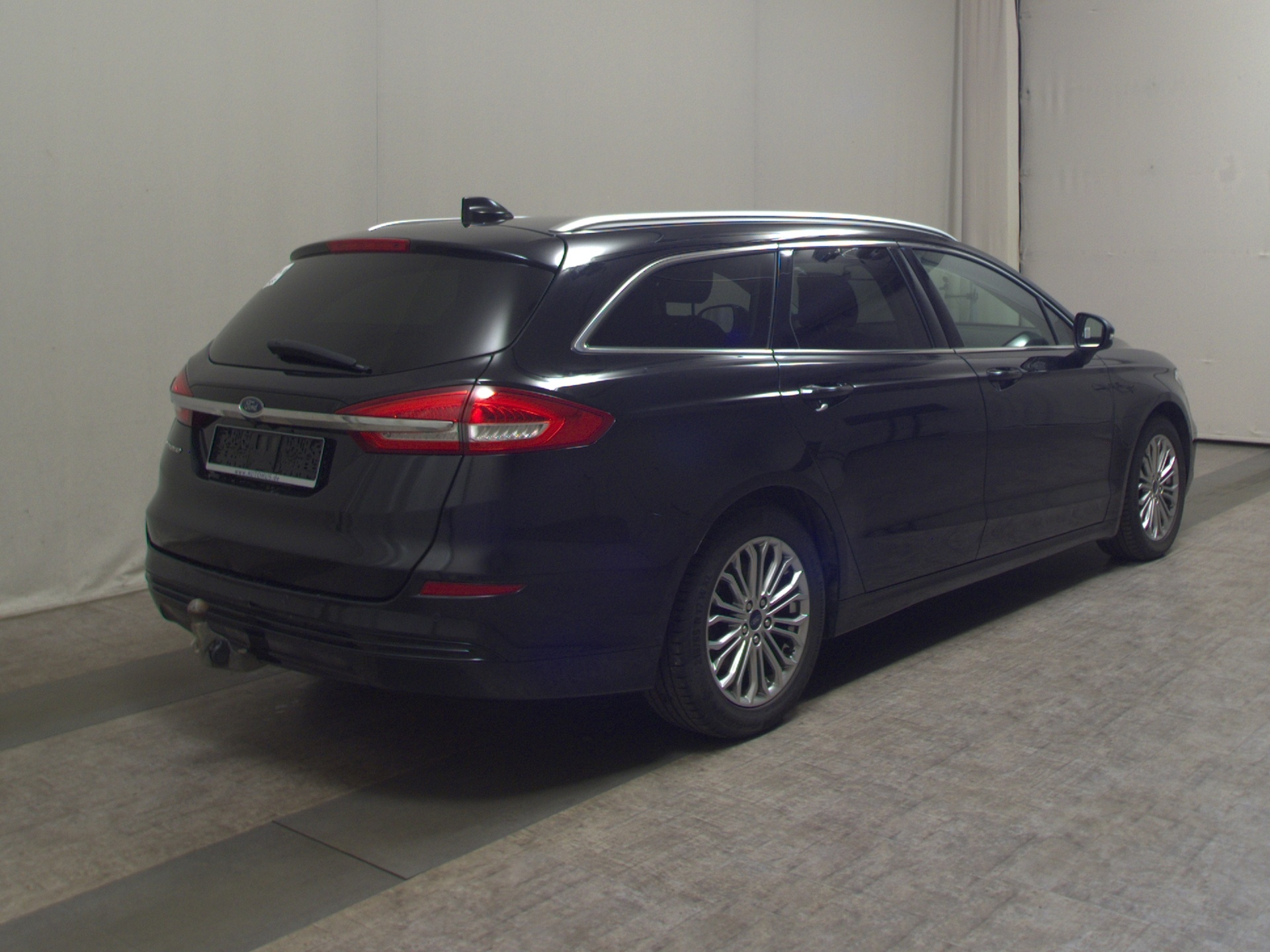 Ford Mondeo Turnier 2.0 EB Titanium Navi LED AHK RfK 4