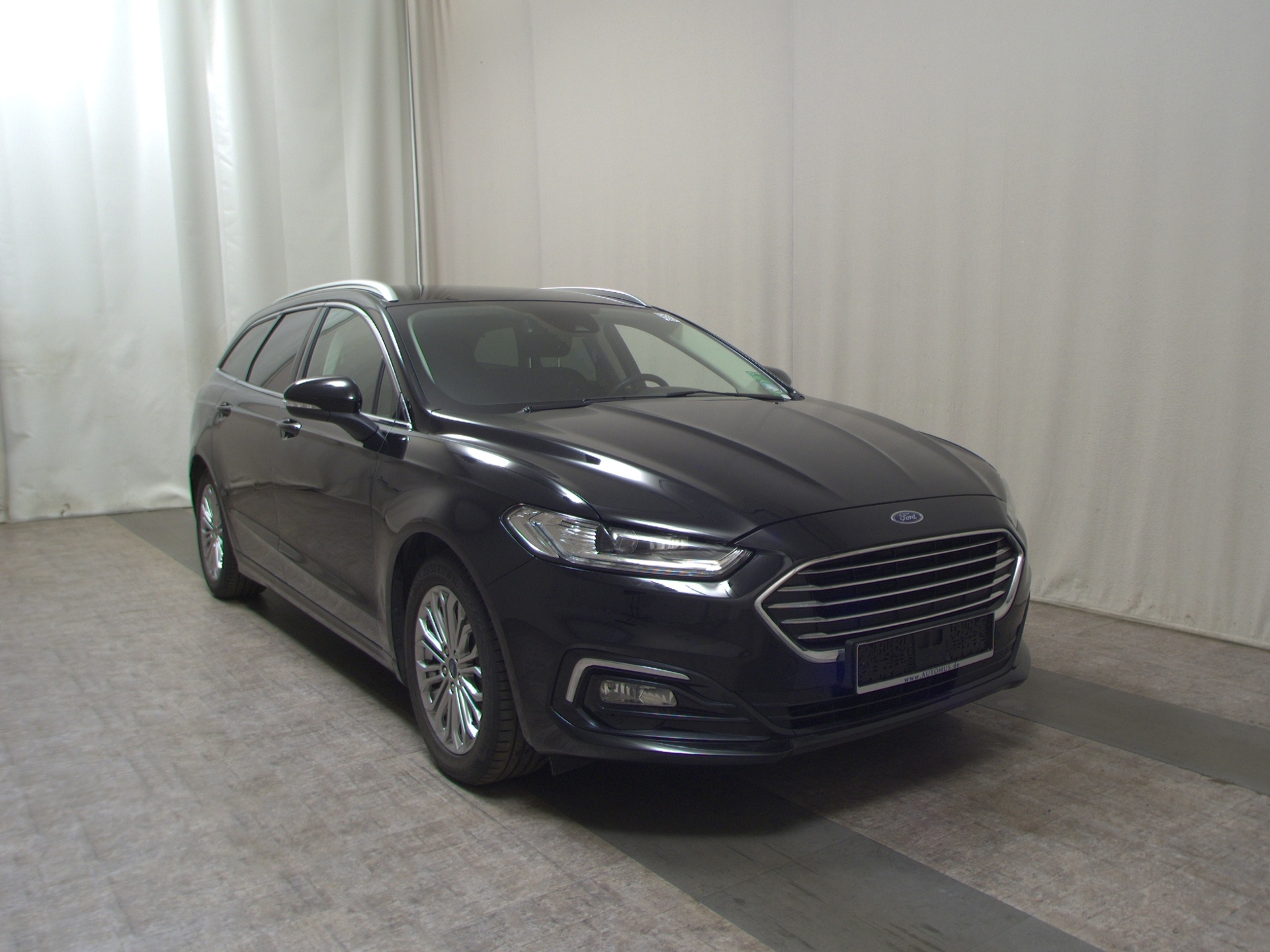 Ford Mondeo Turnier 2.0 EB Titanium Navi LED AHK RfK 3