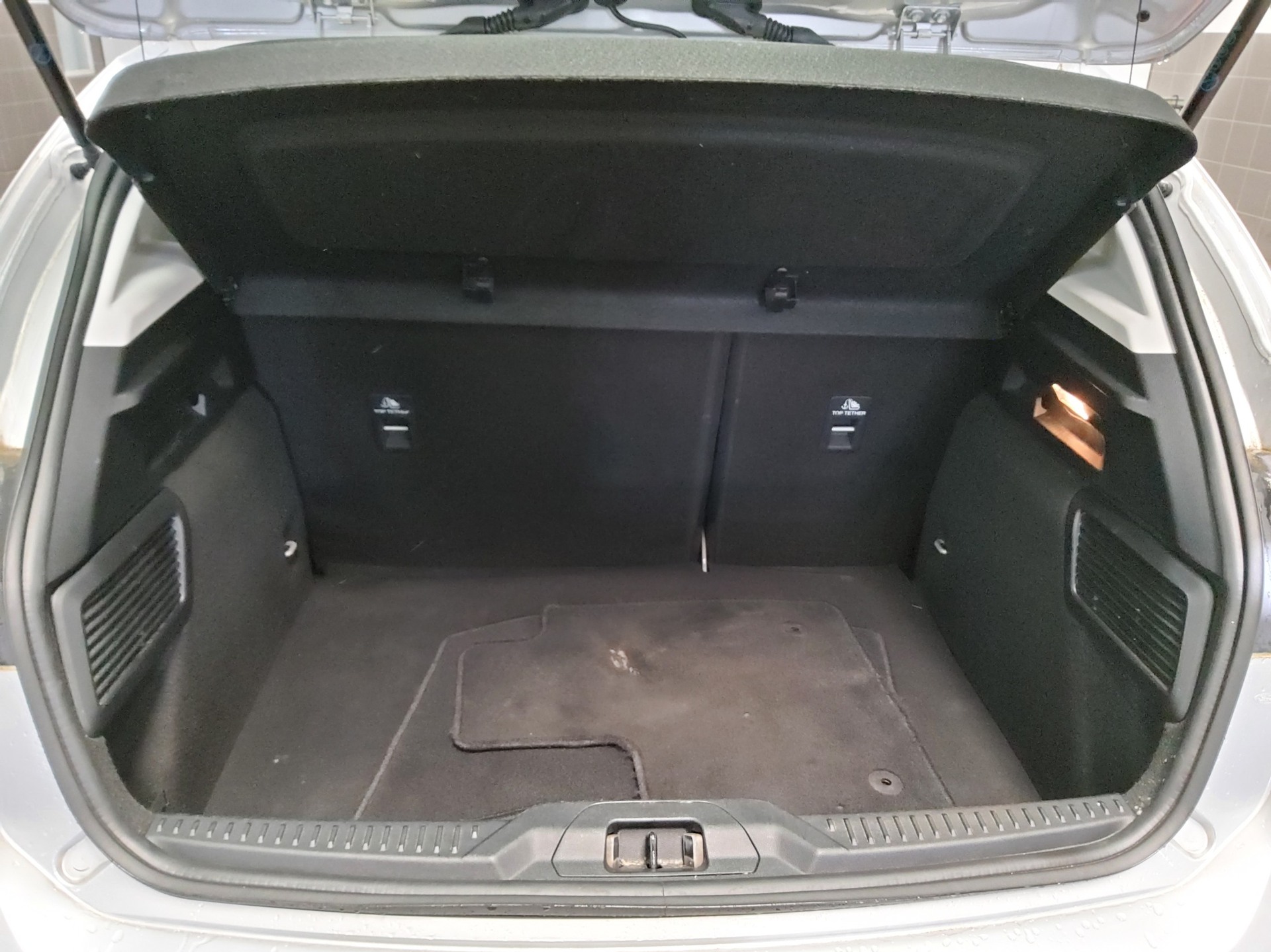 Ford Focus 1.5 EB Cool&Connect Navi LED PDC SHZ 11