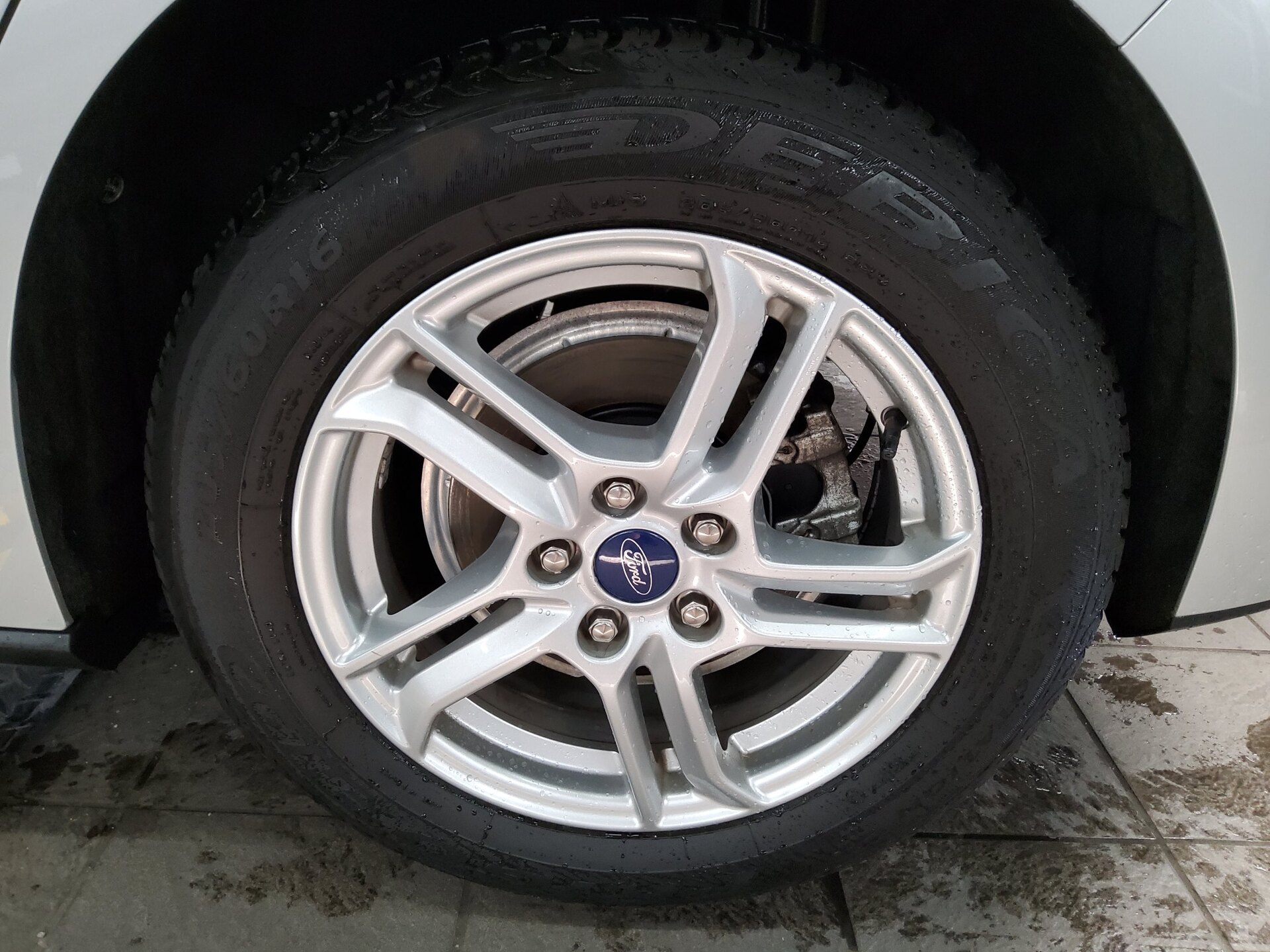Ford Focus 1.5 EB Cool&Connect Navi LED PDC SHZ 10