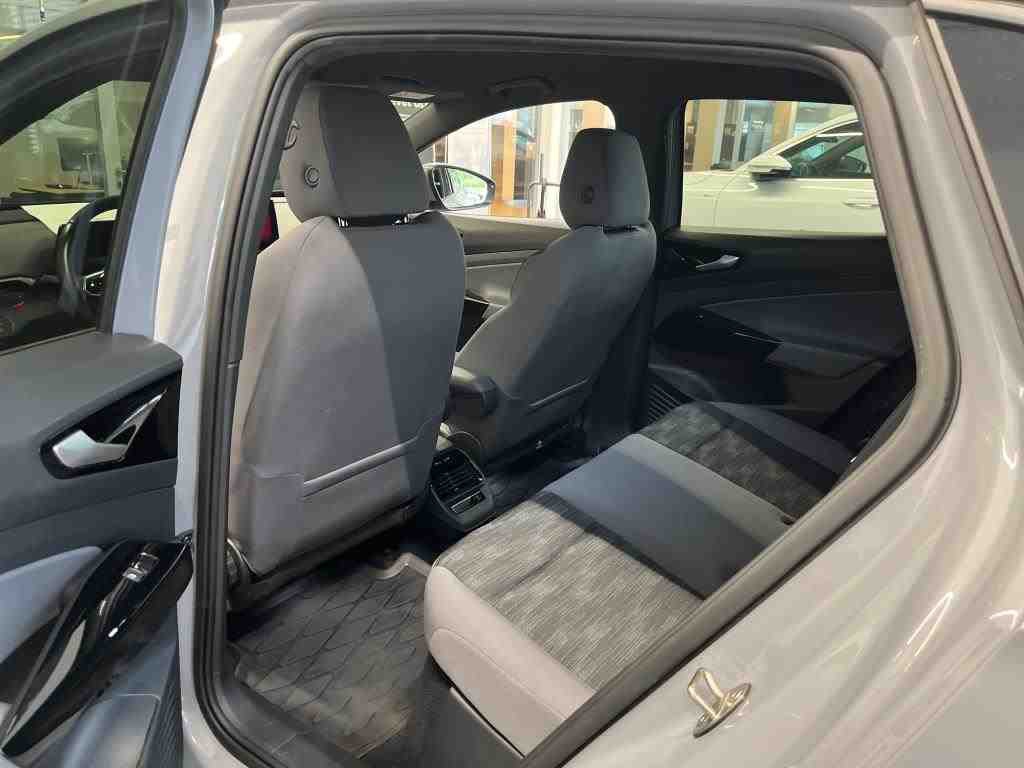 Volkswagen ID.4 Pro Performance NAVI SHZ RFK ACC 11