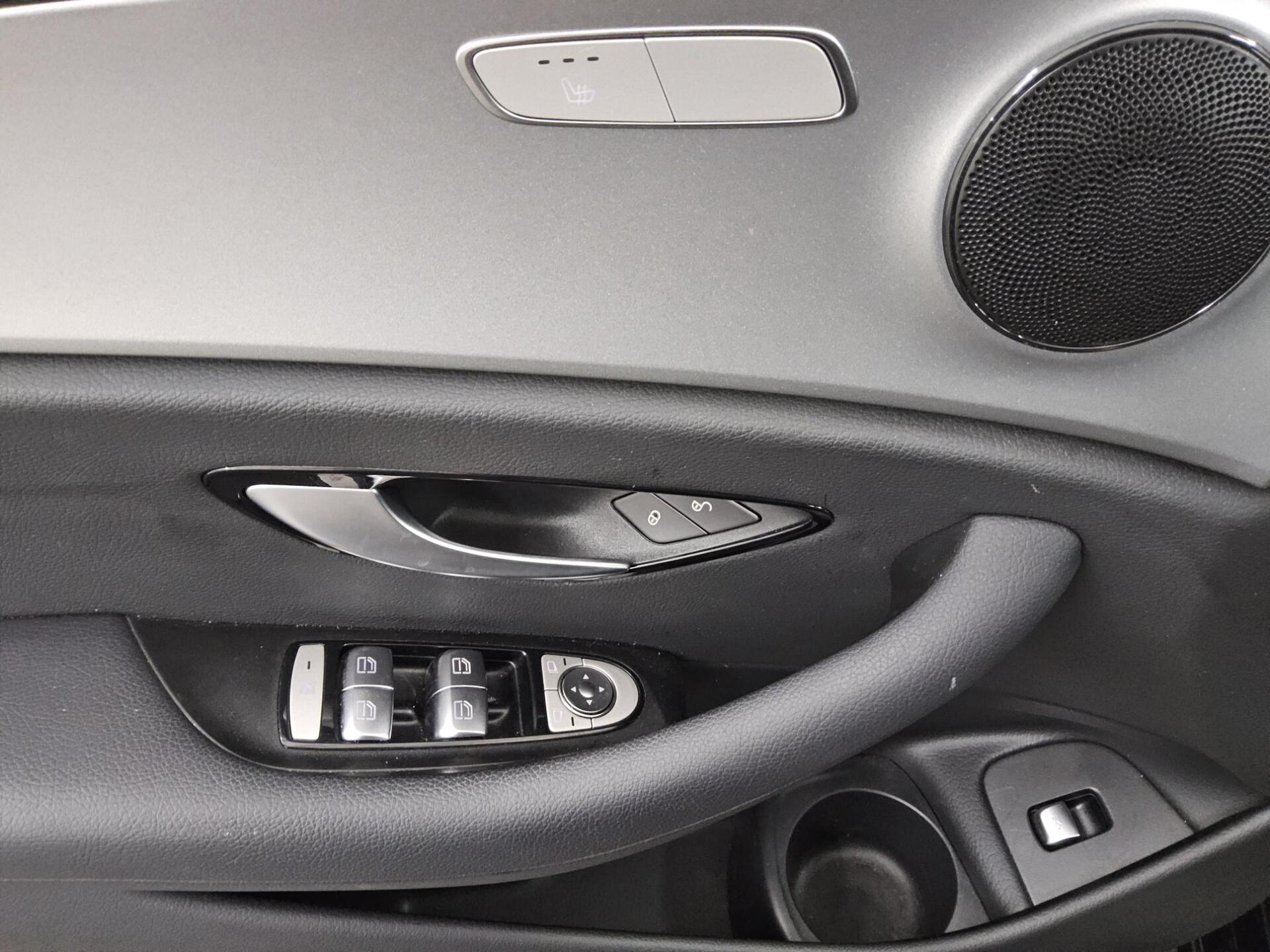 Mercedes-Benz E 220 T d Avantgarde Navi Widescreen LED RfK 10
