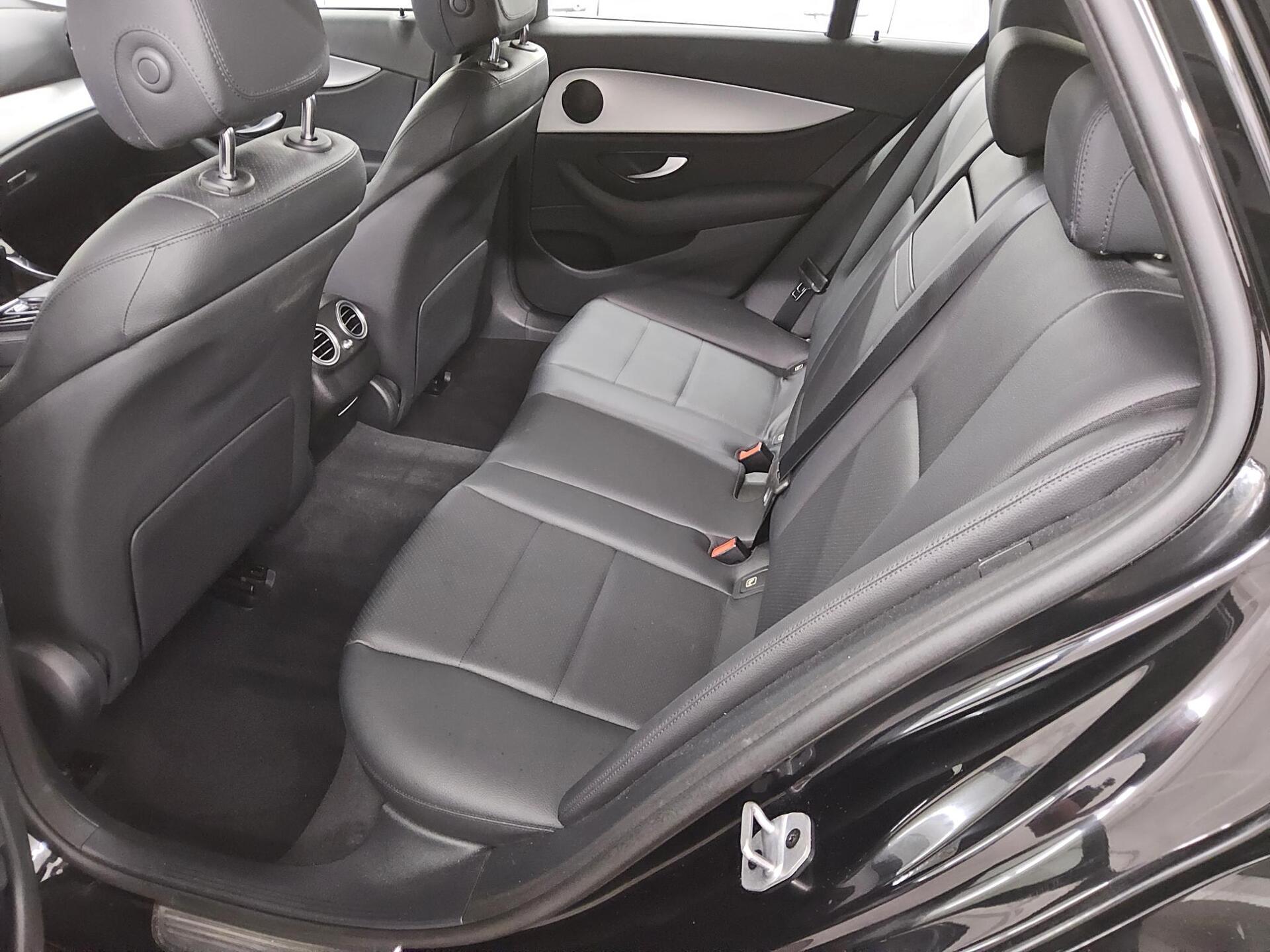 Mercedes-Benz E 220 T d Avantgarde Navi Widescreen LED RfK 13