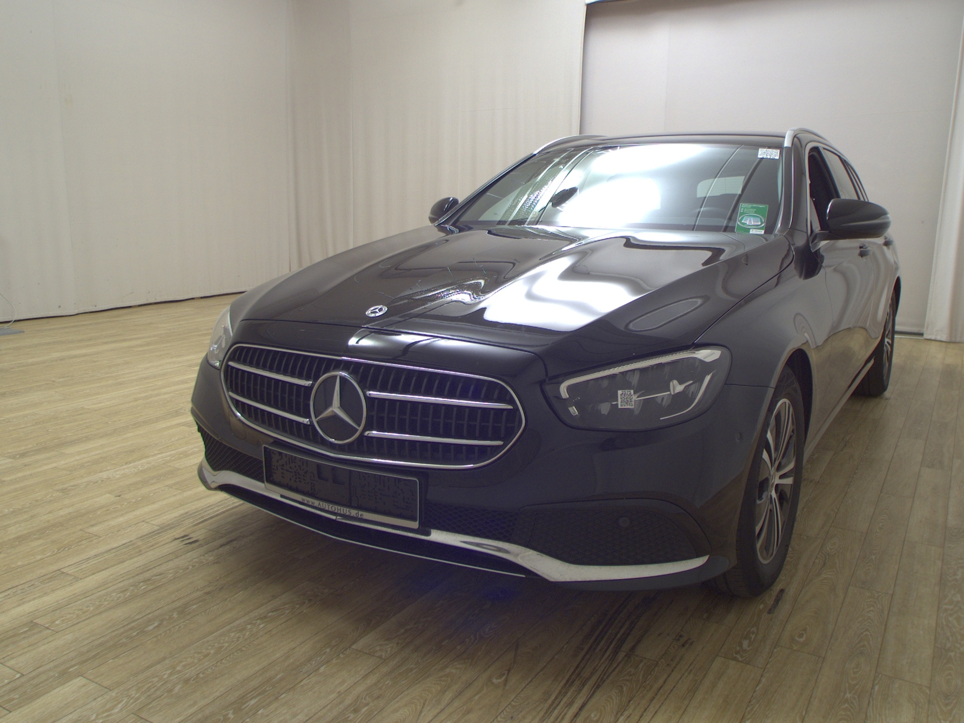 Mercedes-Benz E 220 T d Avantgarde Navi Widescreen LED RfK 2