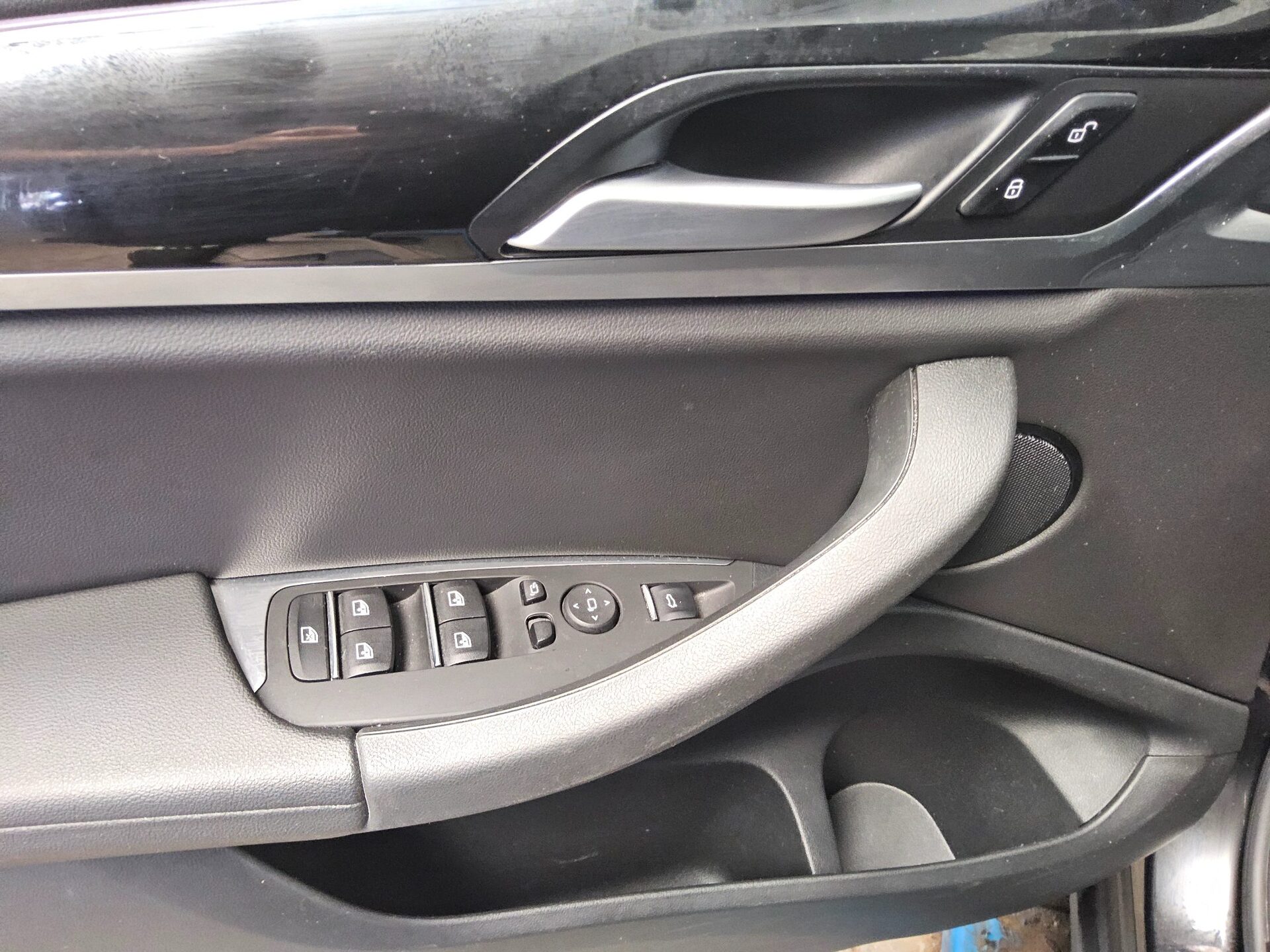 BMW X3 xDrive20d Leder Navi LC Pro LED 10