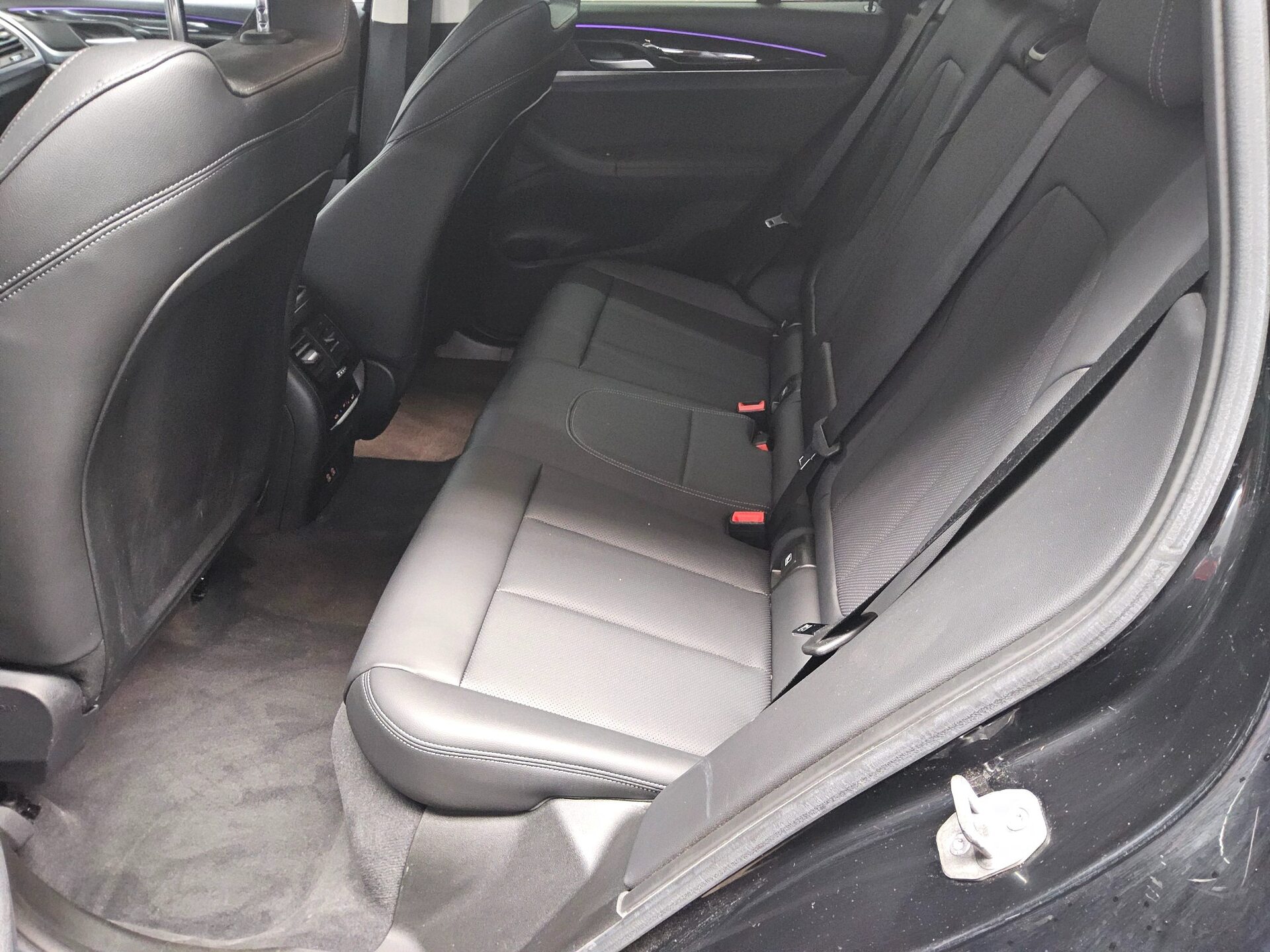 BMW X3 xDrive20d Leder Navi LC Pro LED 13