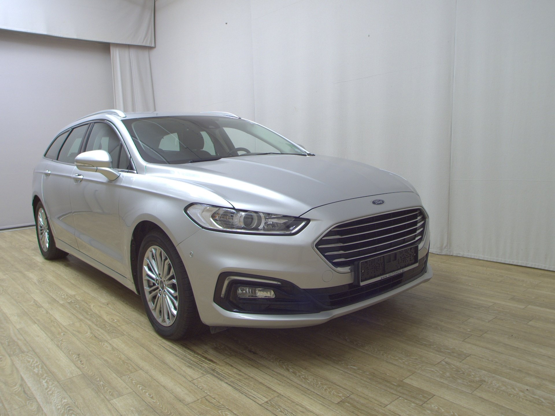 Ford Mondeo Turnier 2.0 EB Titanium Navi LED Shz AHK RFK 3