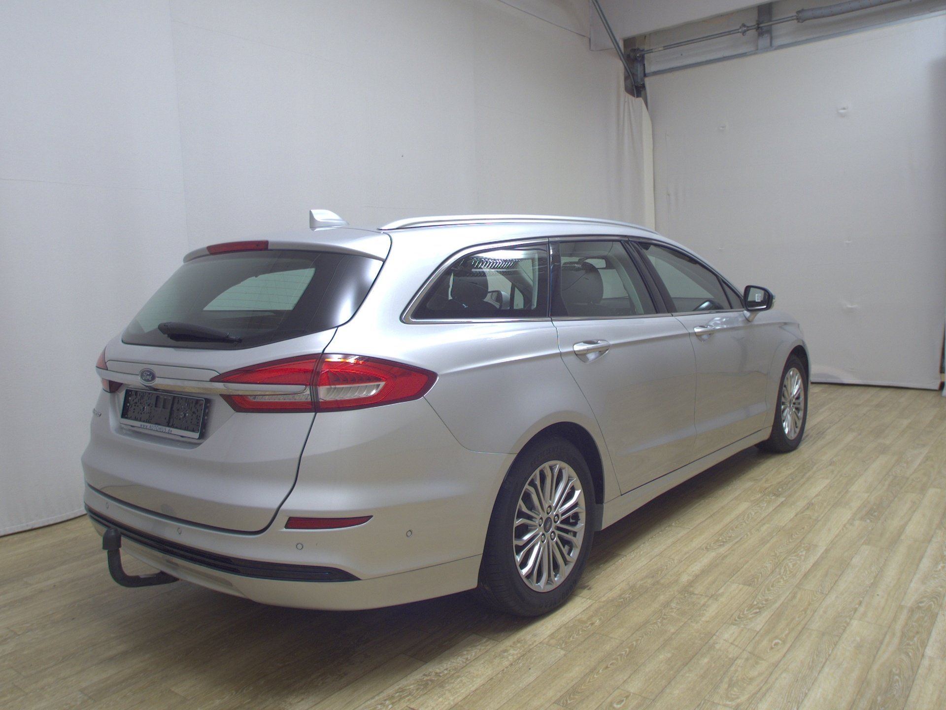 Ford Mondeo Turnier 2.0 EB Titanium Navi LED Shz AHK RFK 4