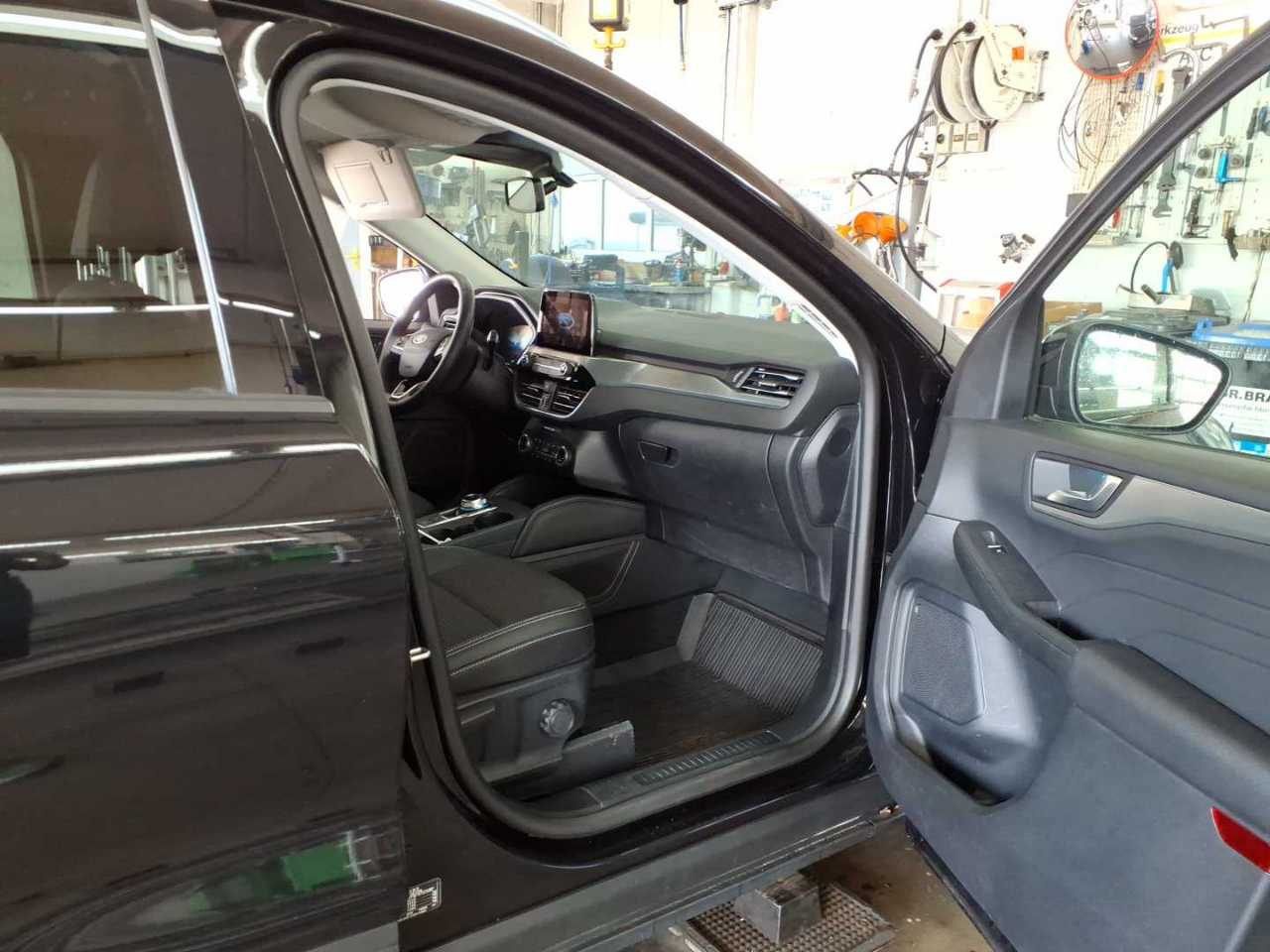 Ford Kuga 2.0 EB Titanium X AHK B&O 6