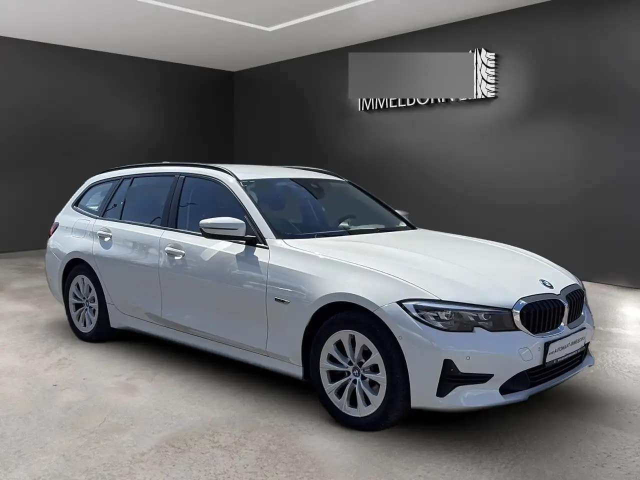 BMW 320 e xDrive Advantage AHK*Kamera*LED*SOH94%