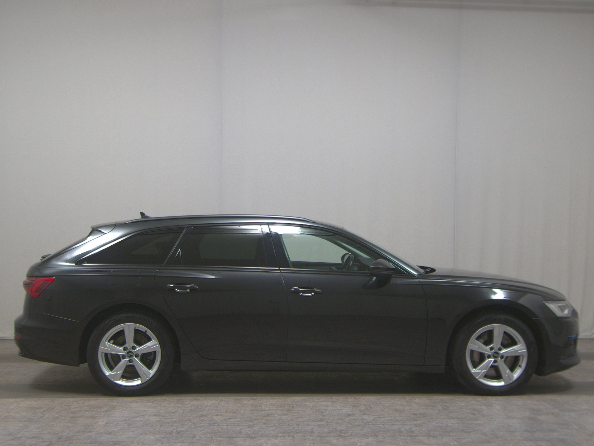 Audi A6 Avant 55 TFSI e Qu. sport Navi Matrix Sound