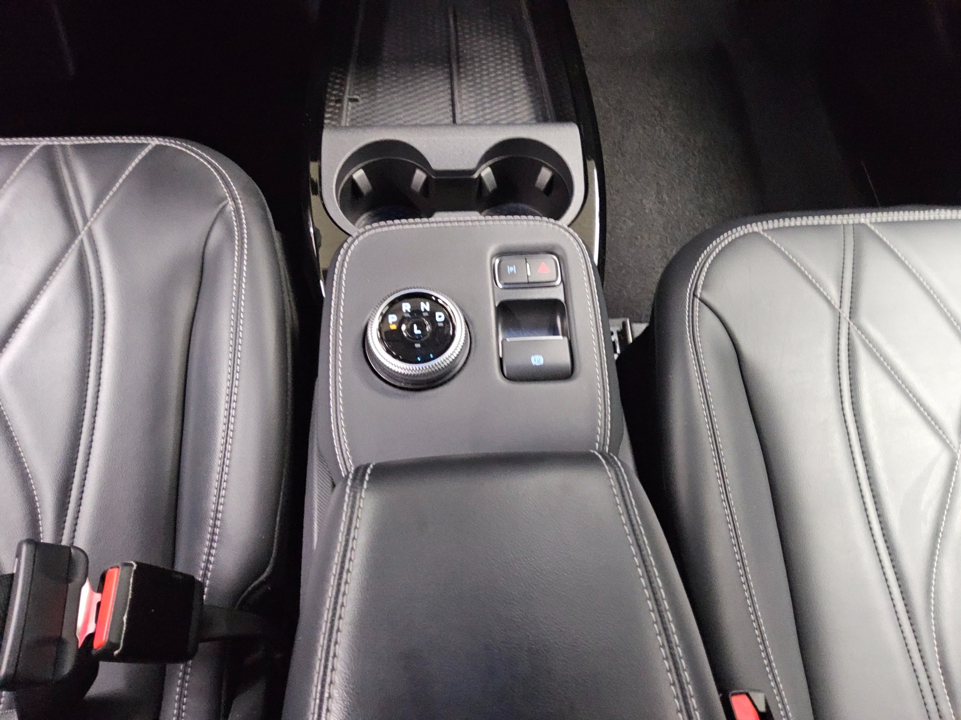 Ford Mustang Mach-E Navi LED Leder B&O-Sound AHK 6