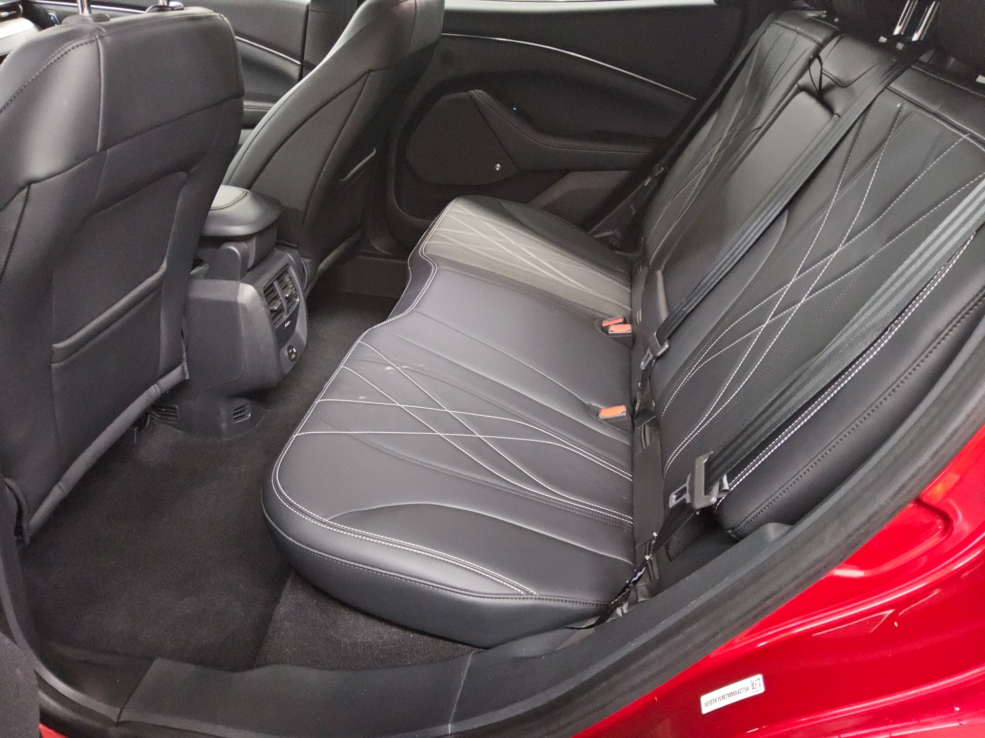 Ford Mustang Mach-E Navi LED Leder B&O-Sound AHK 13