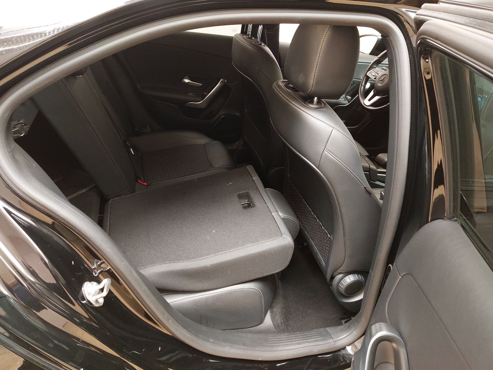 Mercedes-Benz A 250 e Progressive T-Leder Navi Shz RFK LED 11