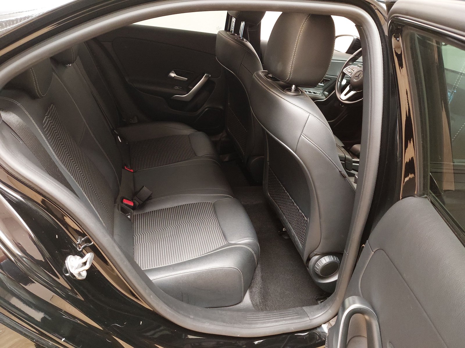 Mercedes-Benz A 250 e Progressive T-Leder Navi Shz RFK LED 12
