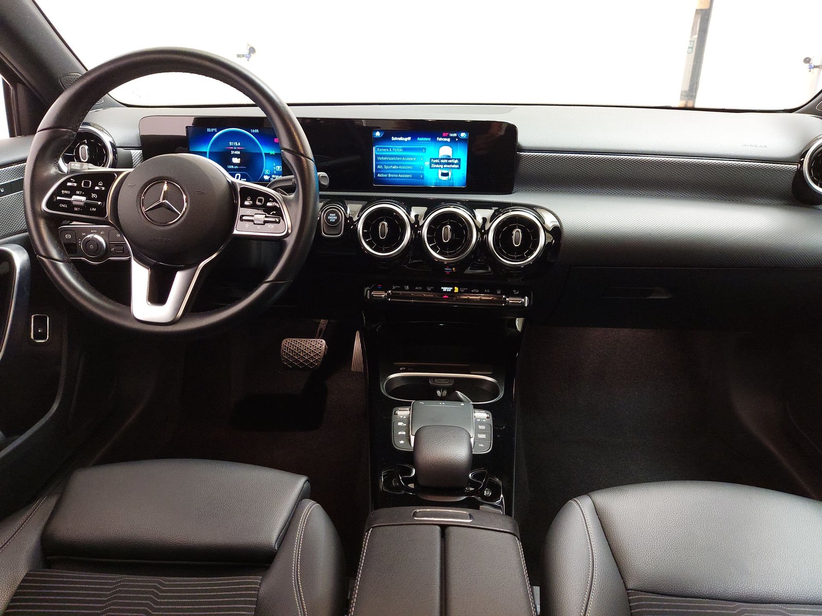 Mercedes-Benz A 250 e Progressive T-Leder Navi Shz RFK LED 13