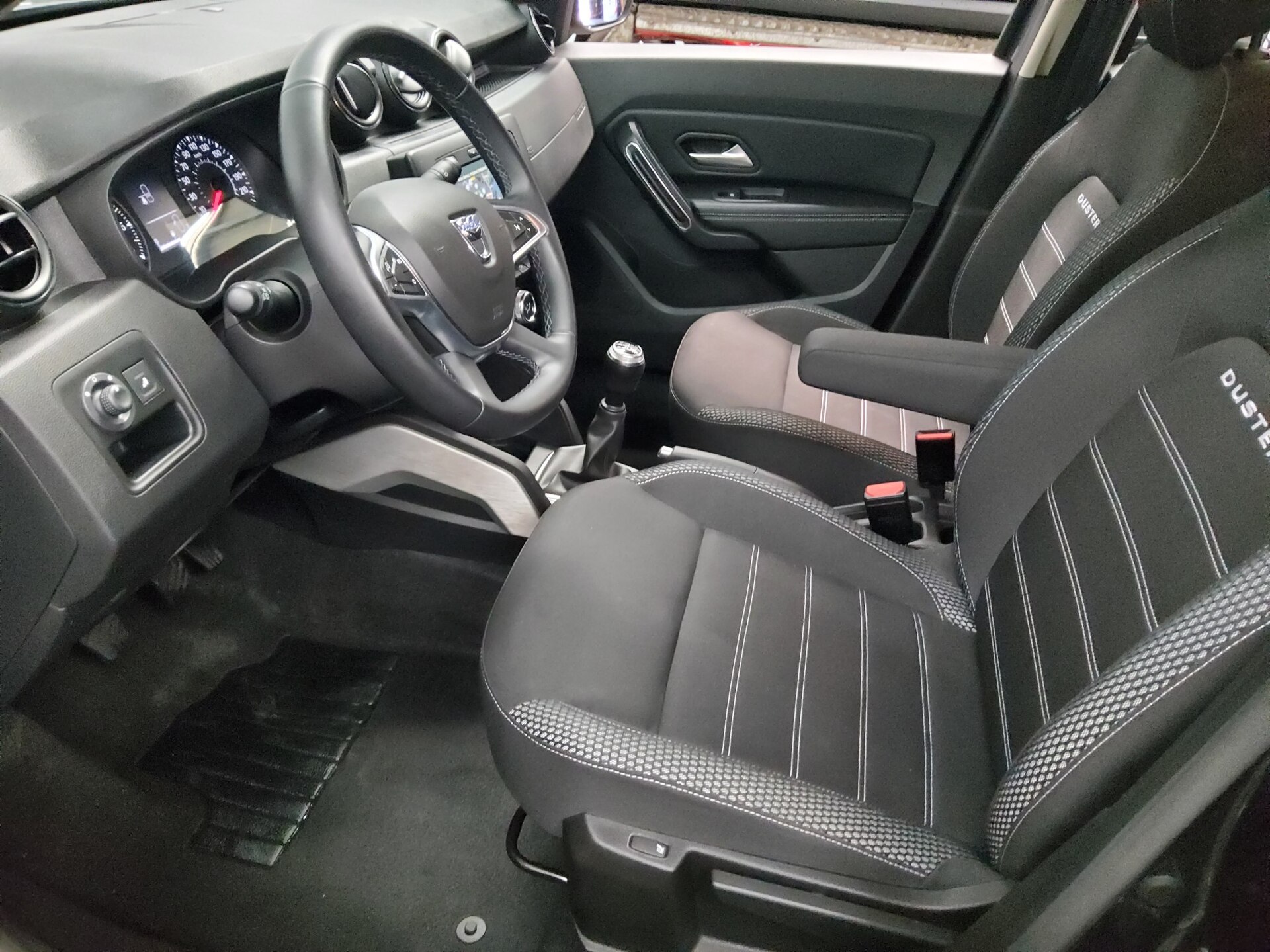 Dacia Duster 1.0 TCe Prestige Navi AHK Shz DAB Klima 8