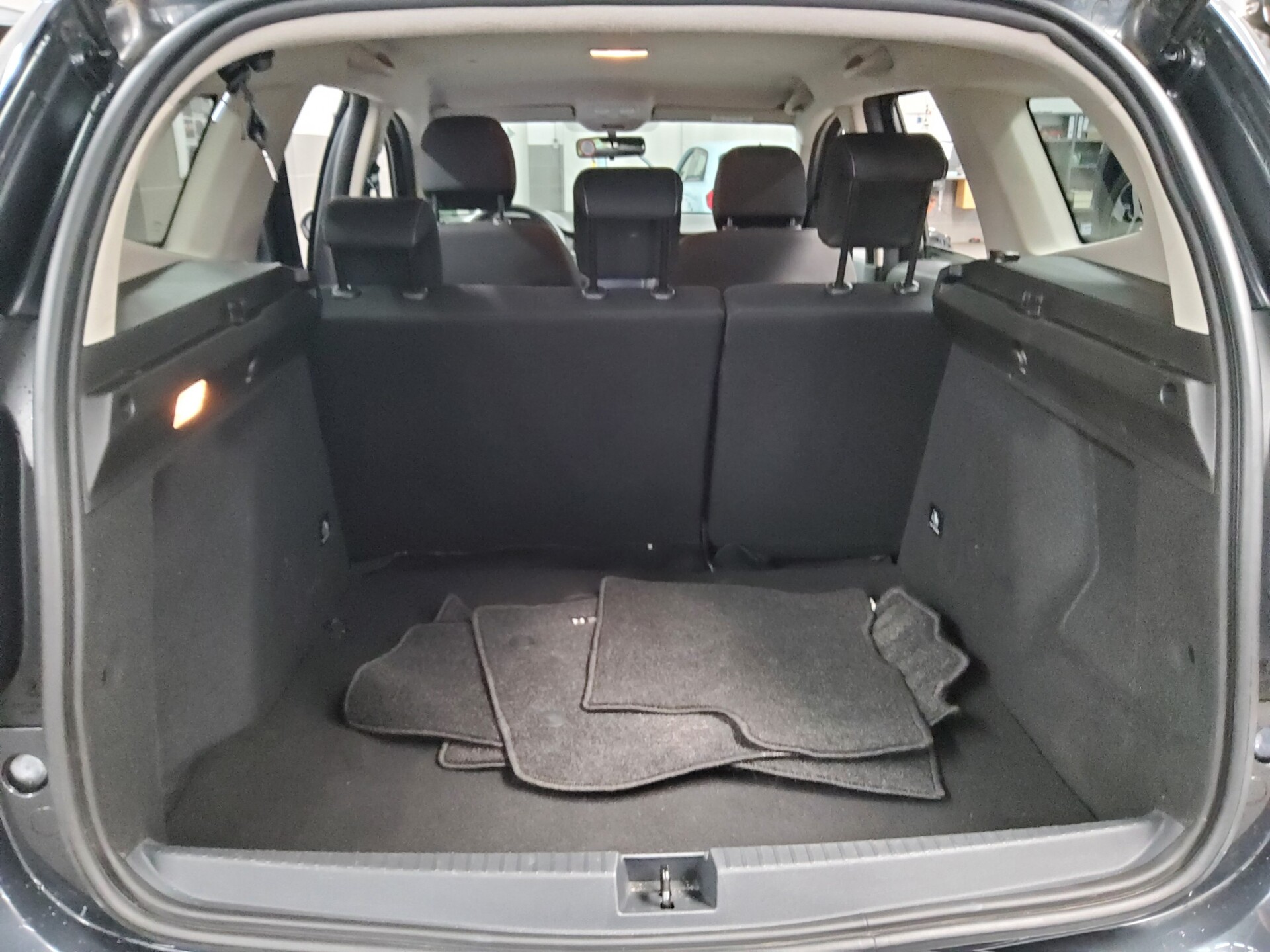 Dacia Duster 1.0 TCe Prestige Navi AHK Shz DAB Klima 11