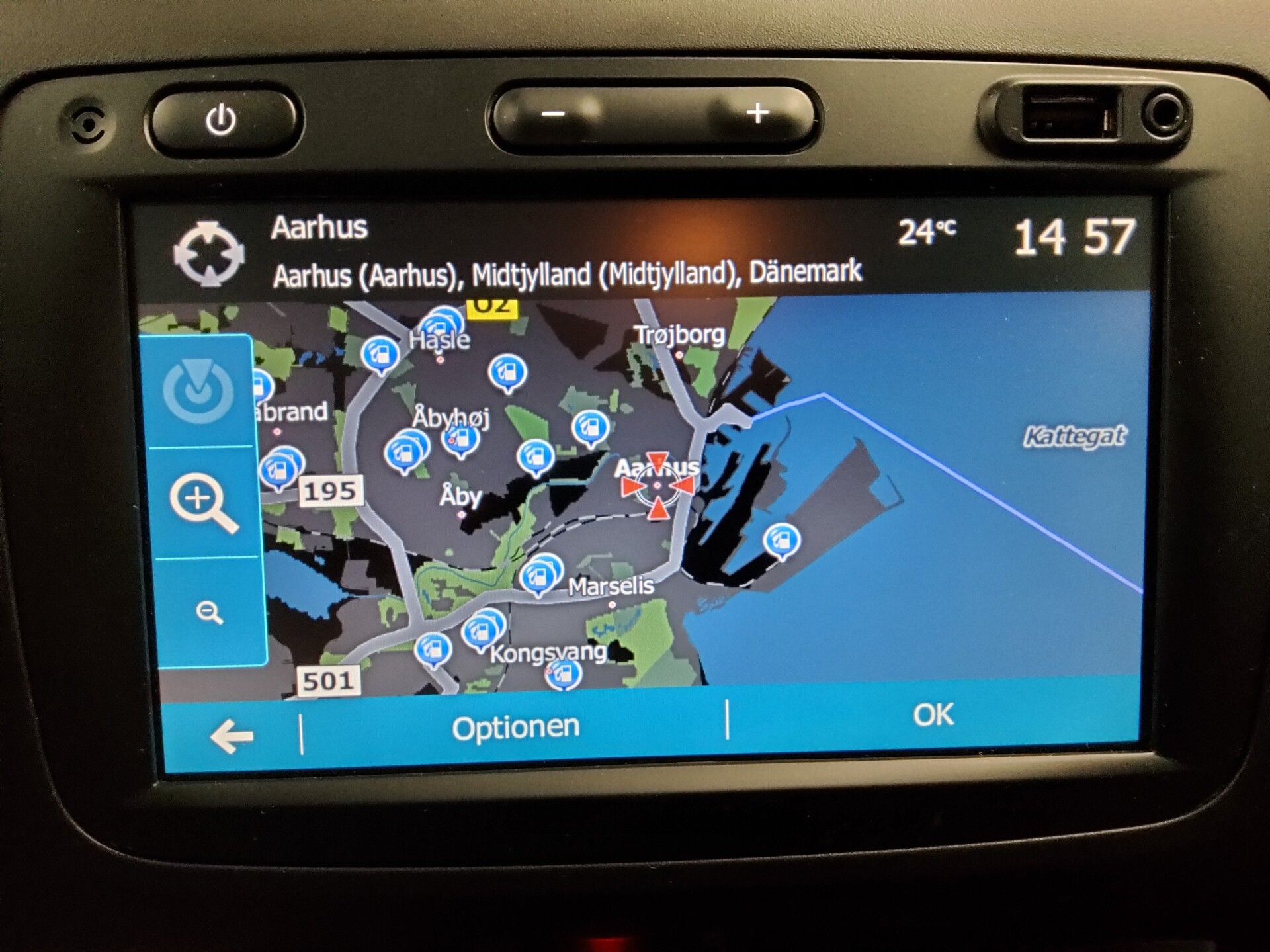 Dacia Duster 1.0 TCe Prestige Navi AHK Shz DAB Klima 7