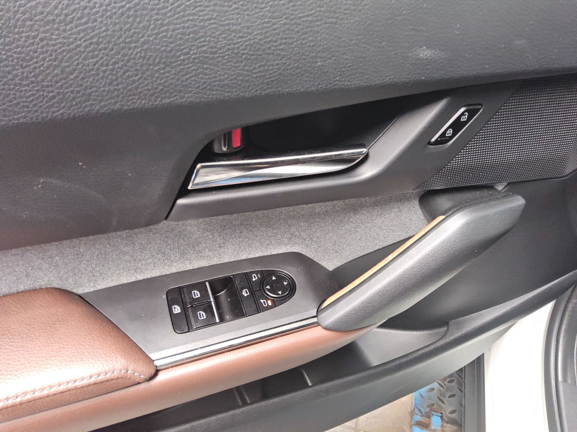 Mazda MX-30 e-Skyactiv T-Leder Navi LED HuD 9