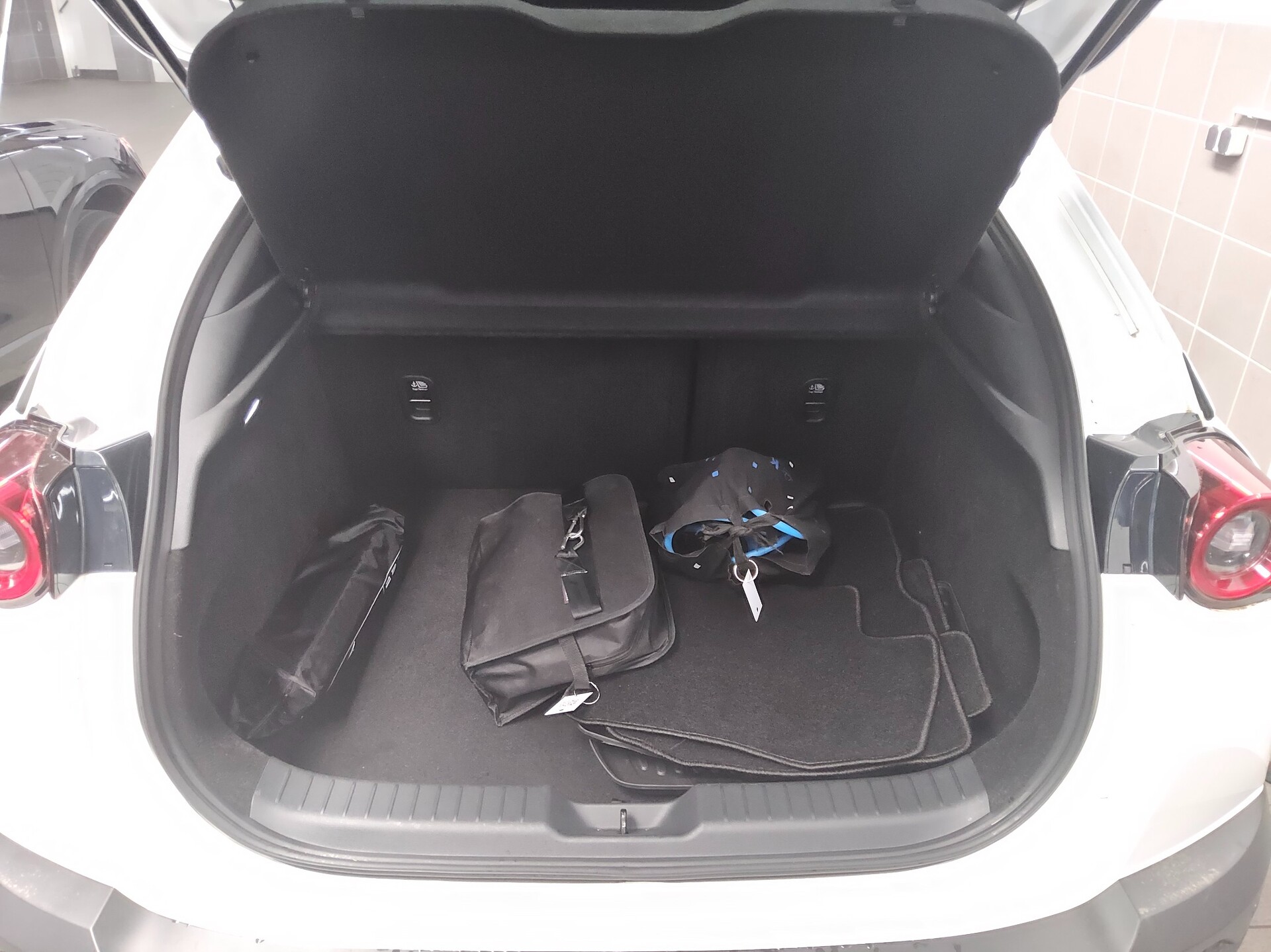Mazda MX-30 e-Skyactiv T-Leder Navi LED HuD 11