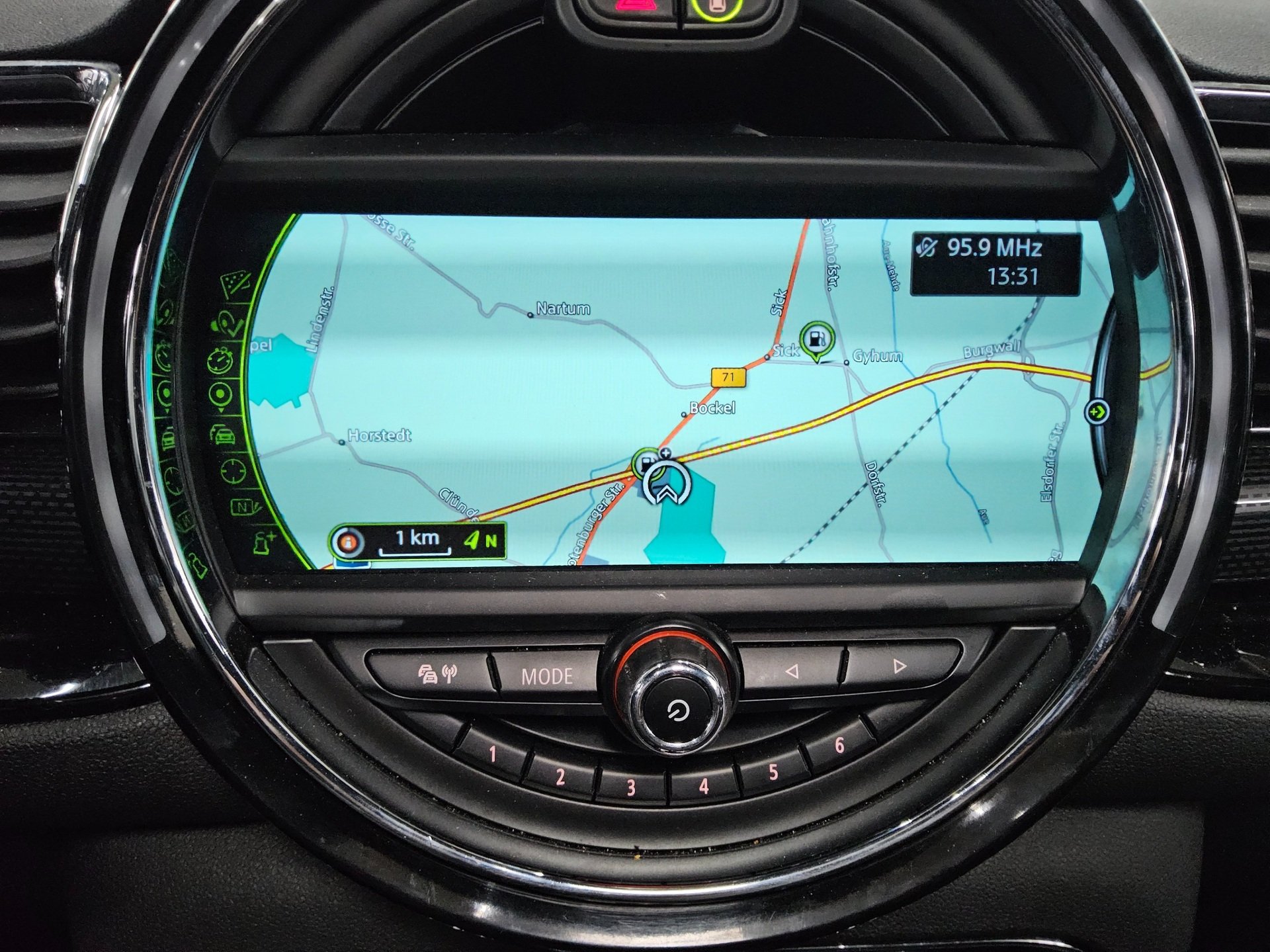 MINI Cooper SD Clubman Navi LED SHZ 7