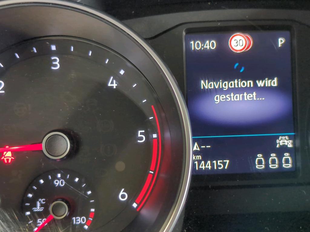 Volkswagen Tiguan 2.0 TDI Life Navi LED PDC ACC SHZ 8