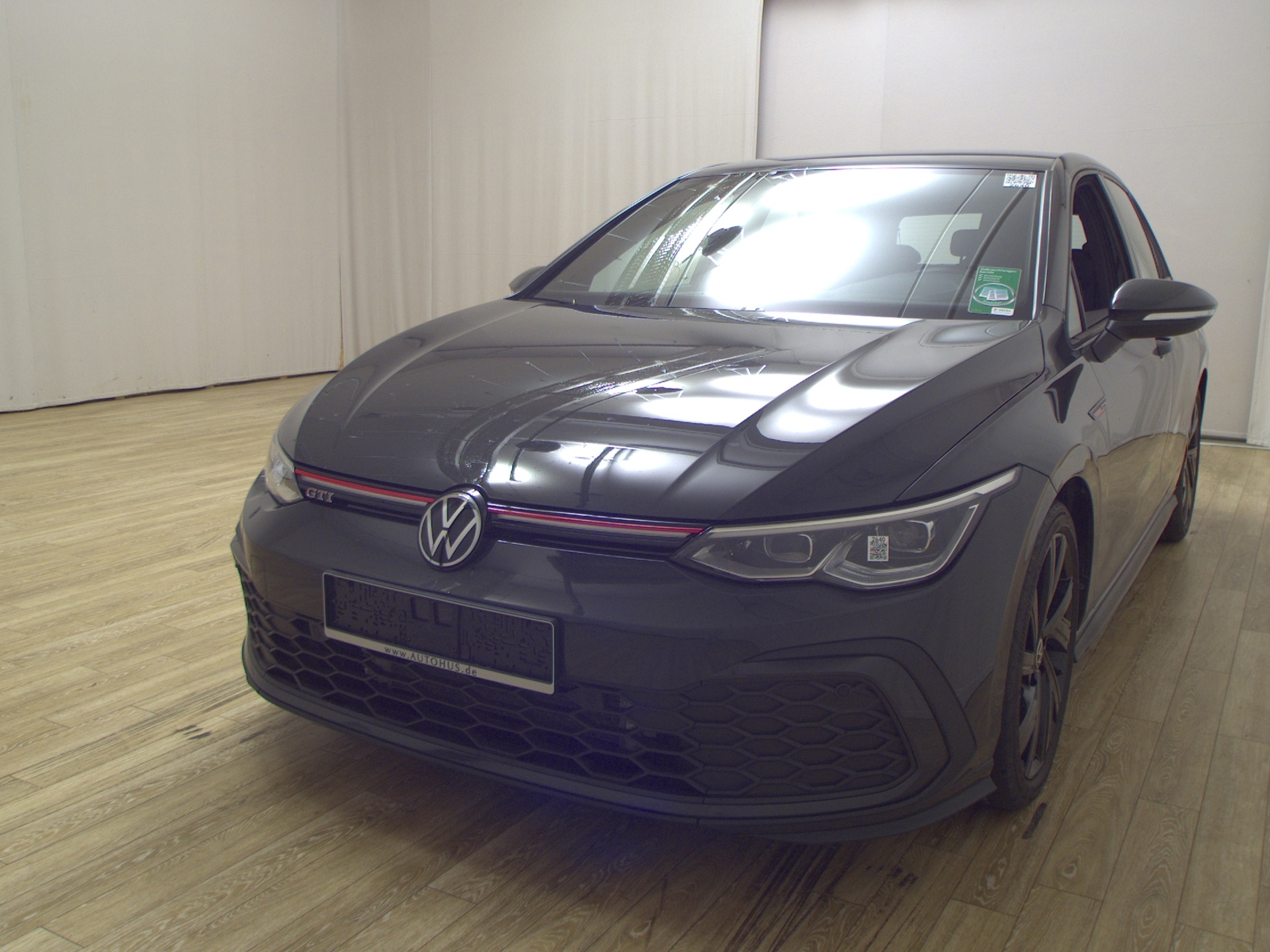 Volkswagen Golf-8 2.0 TSI GTI Navi LED+ AID ACC PDC USB Shz 2