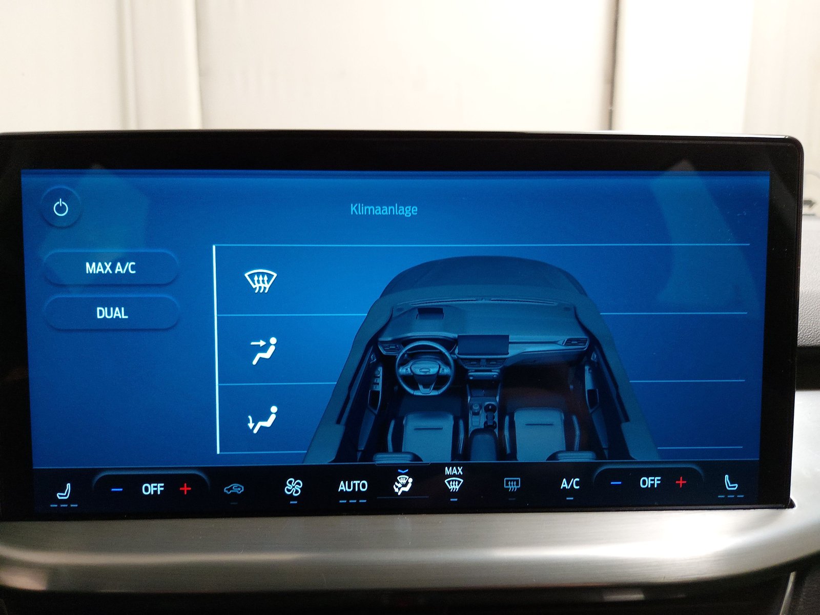 Ford Focus Turnier 1.5 EB Titanium NAVI LED SHZ PDC 19