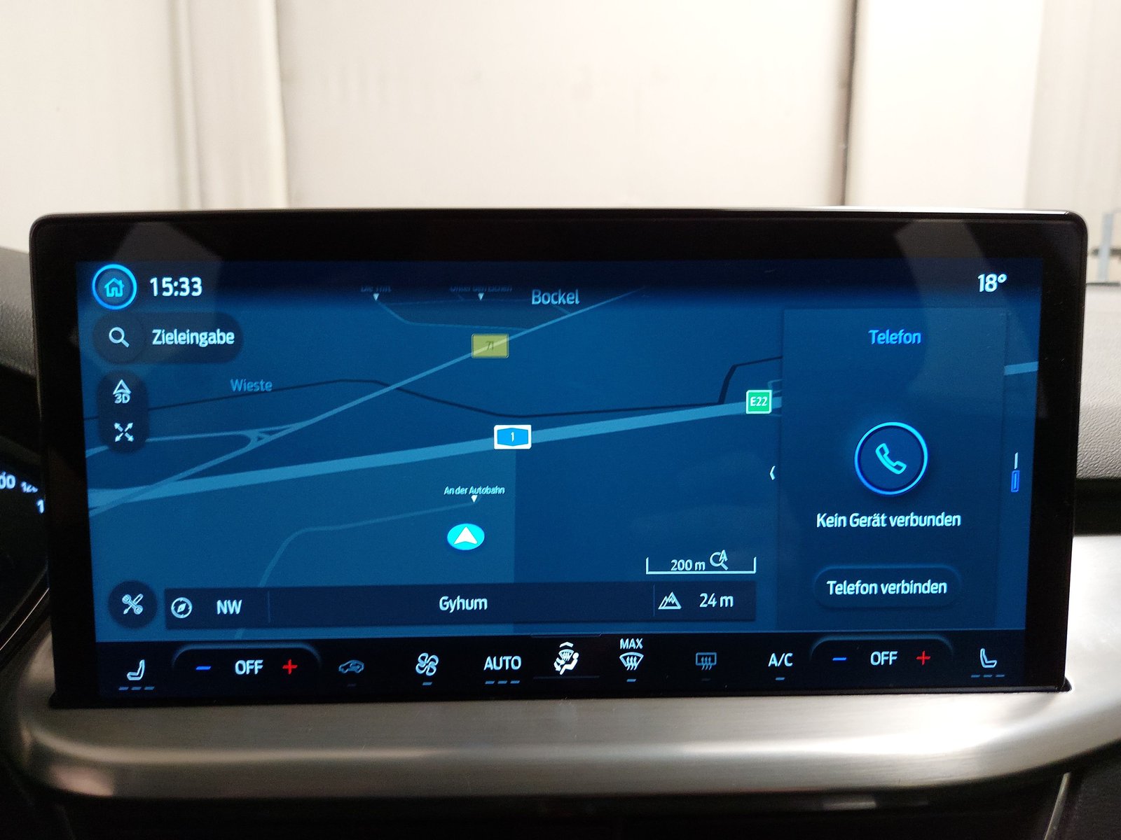 Ford Focus Turnier 1.5 EB Titanium NAVI LED SHZ PDC 18