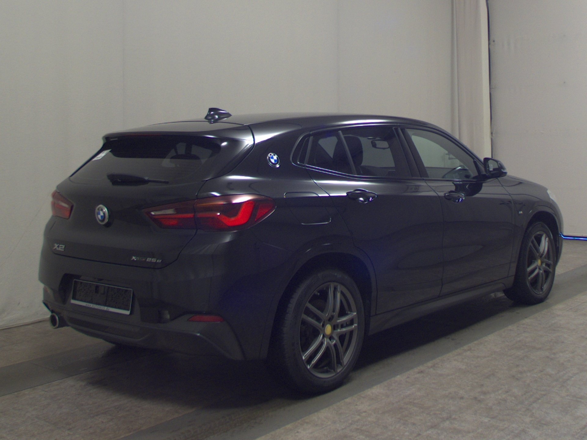 BMW X2 xDrive25e M-Sport 4
