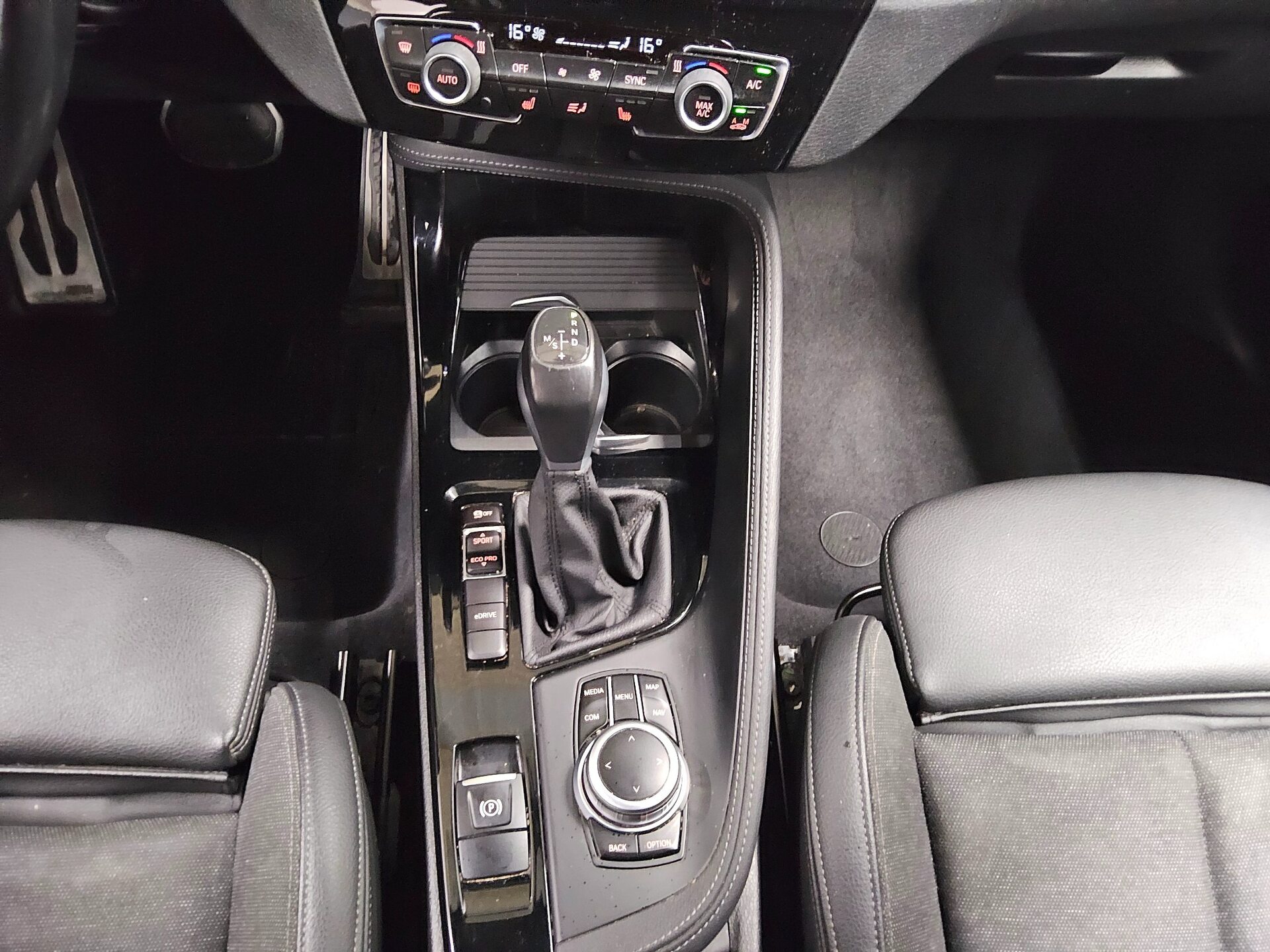 BMW X2 xDrive25e M-Sport 6