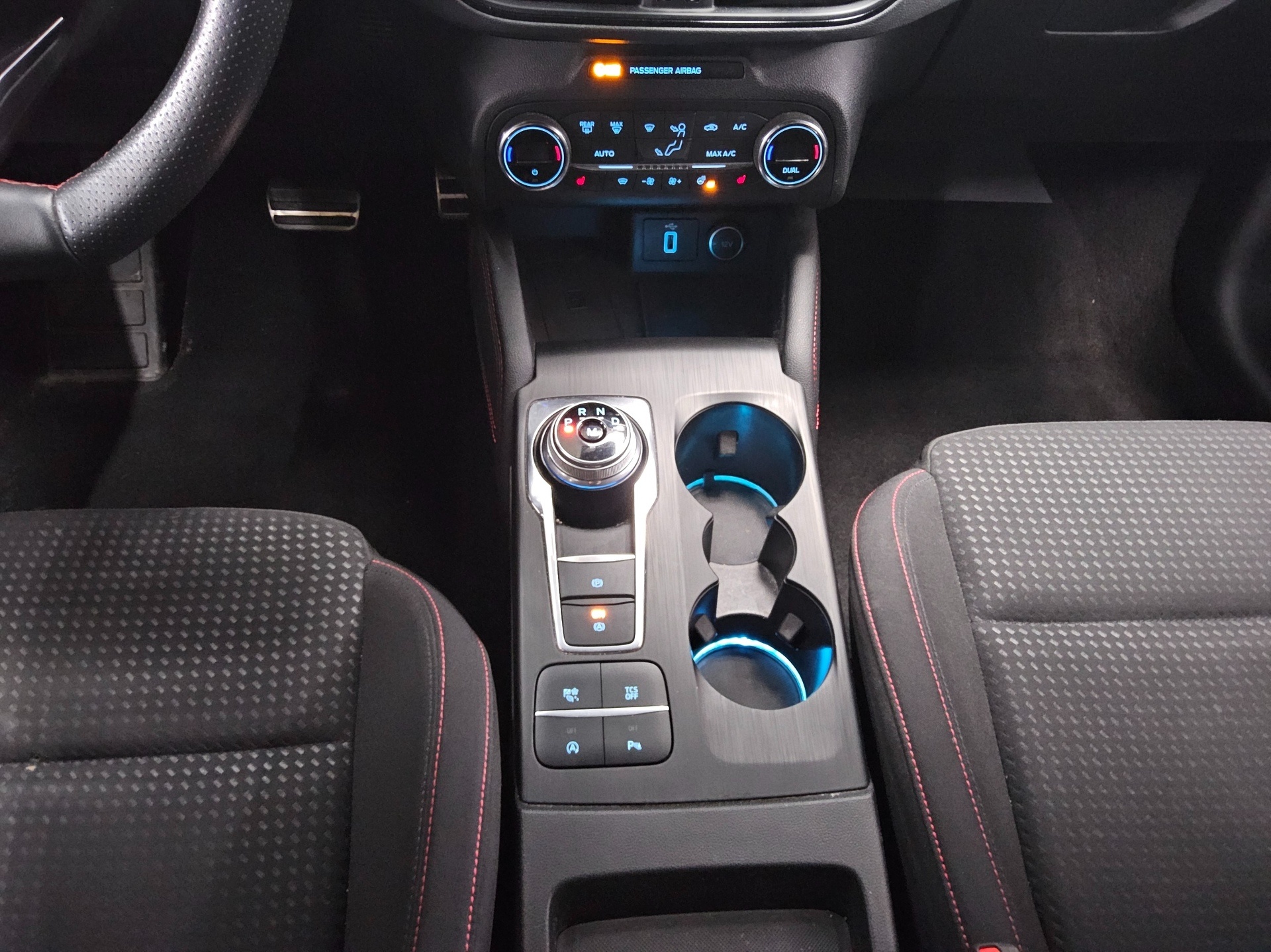 Ford Focus Turnier 2.0 EB ST-Line Navi LED KeyFree 6