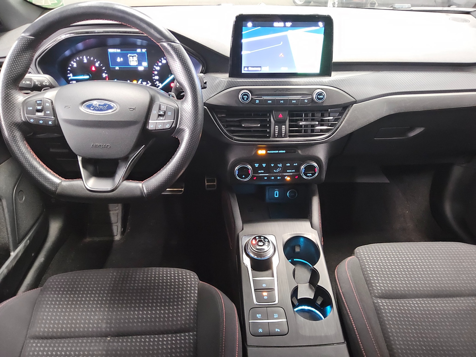 Ford Focus Turnier 2.0 EB ST-Line Navi LED KeyFree 5
