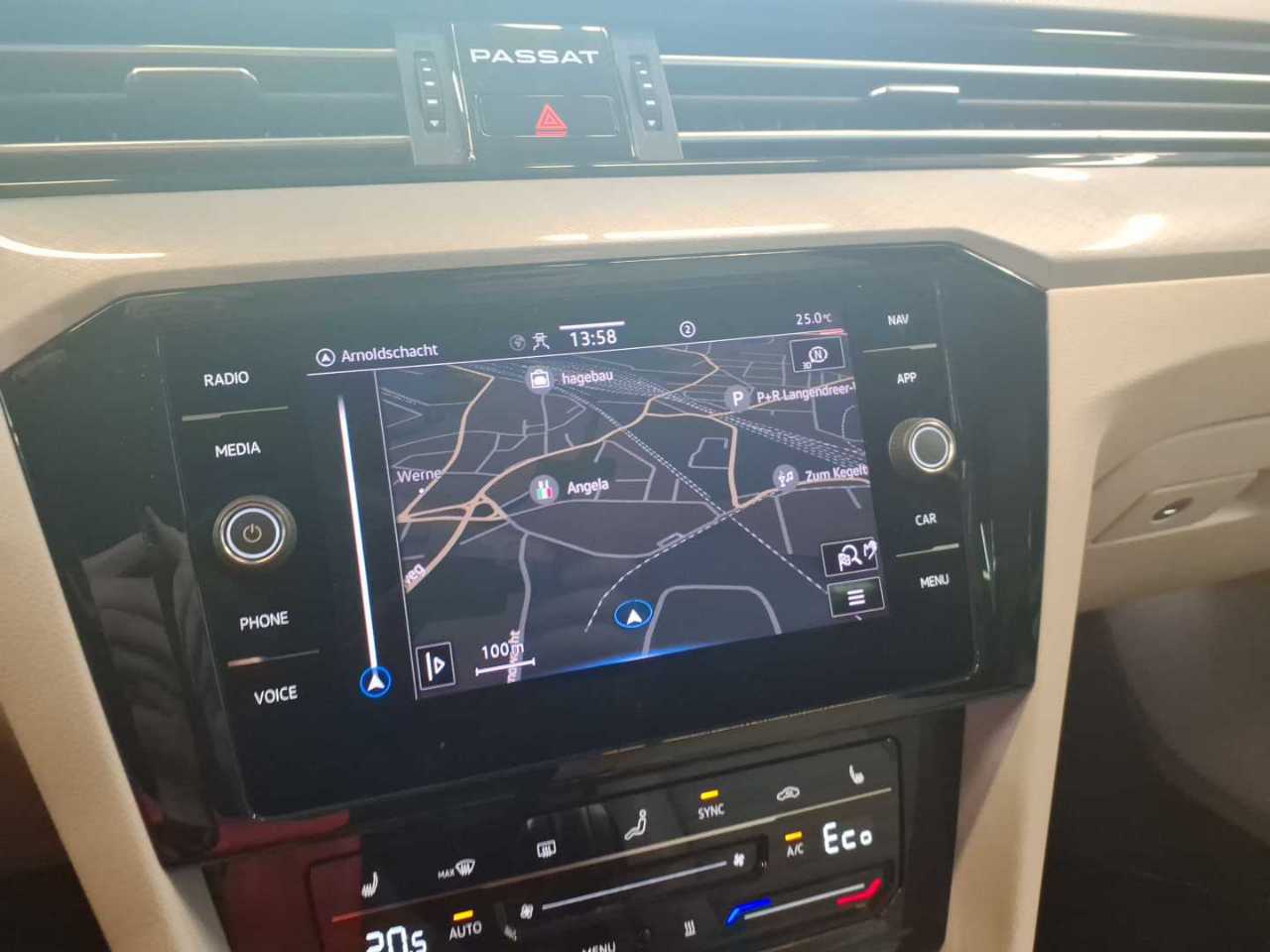 Volkswagen Passat Variant GTE 1.4 TSI NAVI KLIMA LED RADIO MFL 9